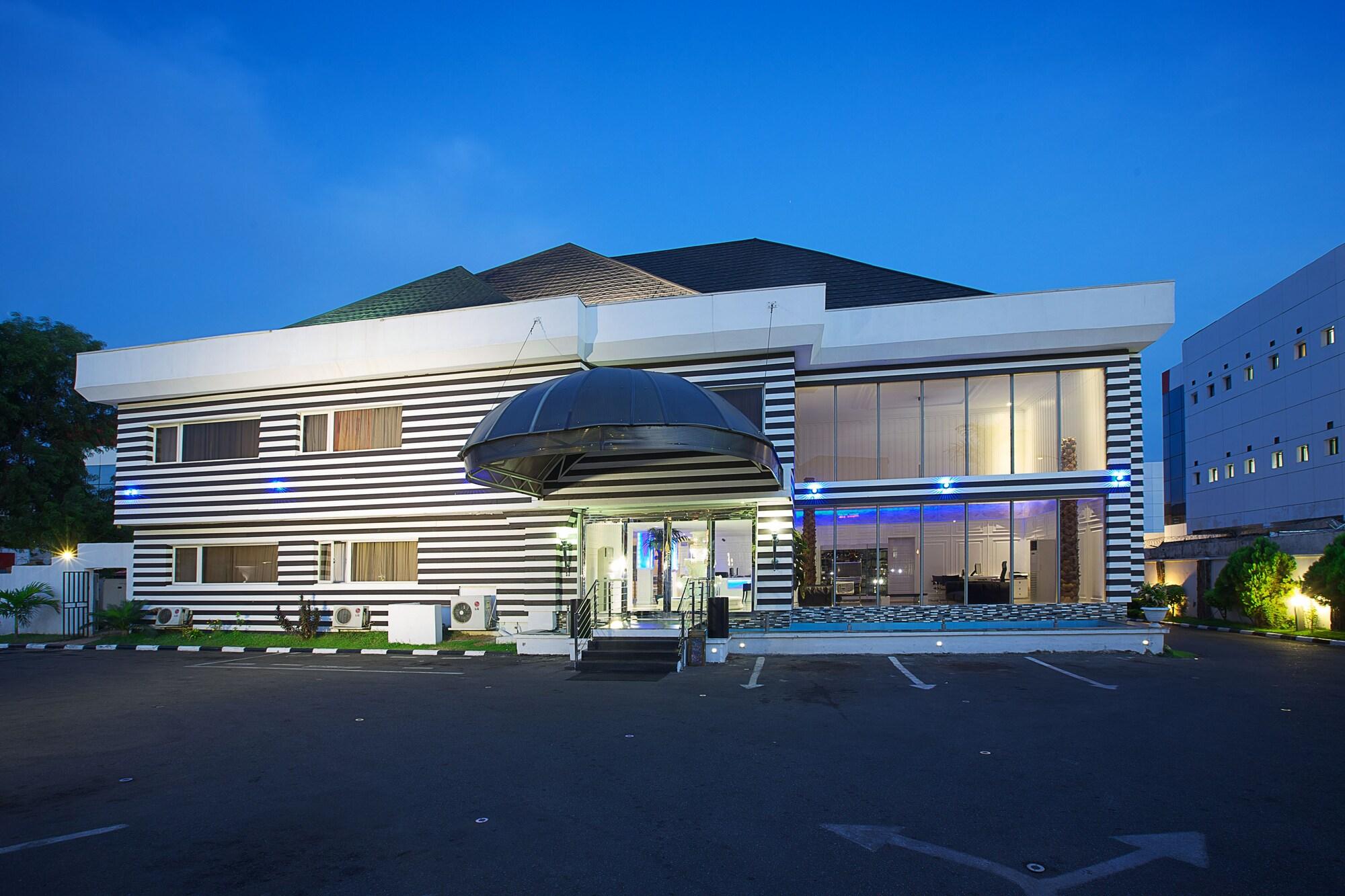 Varios Summerset Continental Hotel Maitama