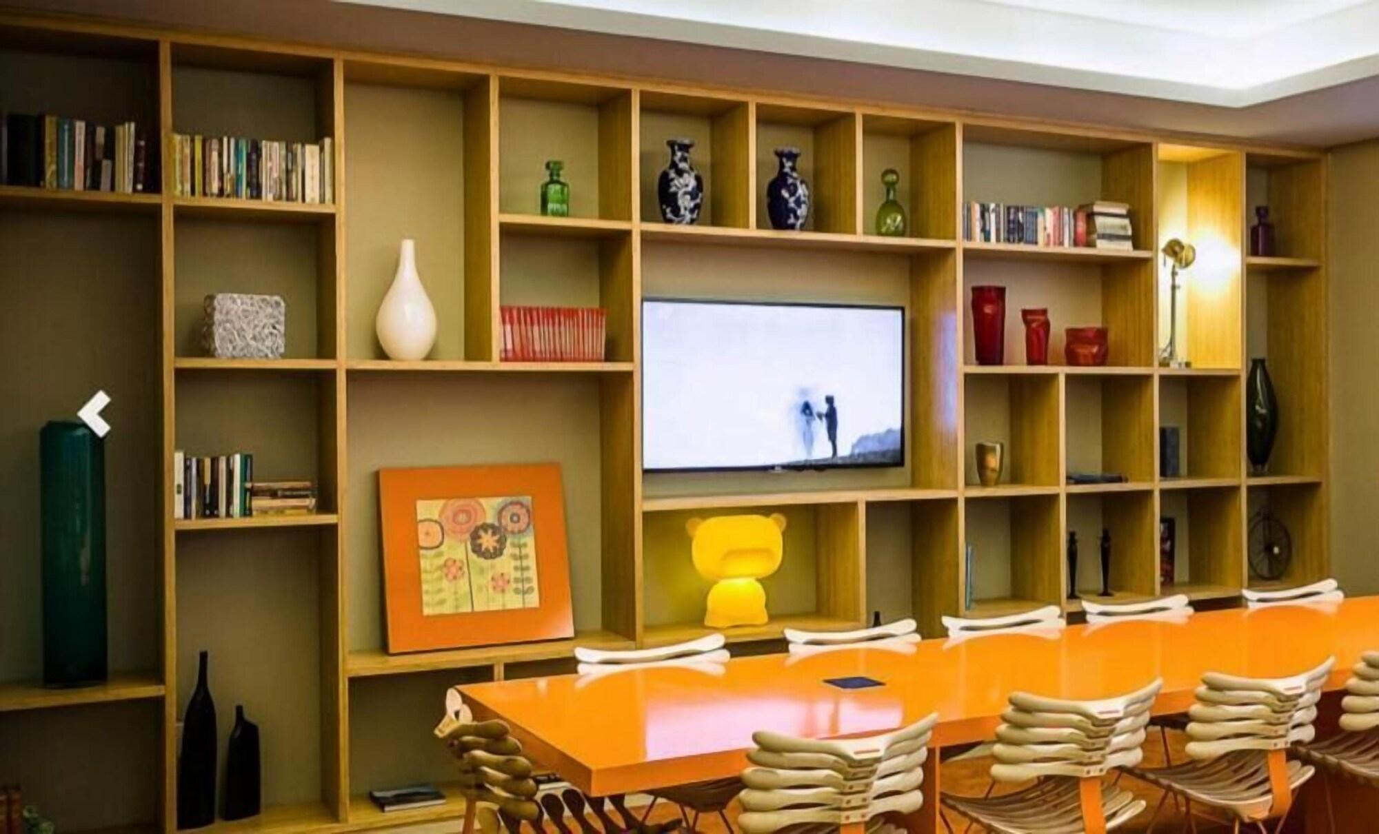 Sala de Reuniones DMax Hotel