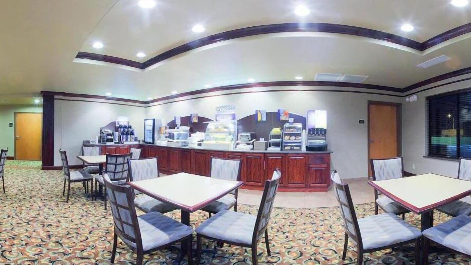 Restaurant Baymont Inn and Suites by Wyndham Sturgis