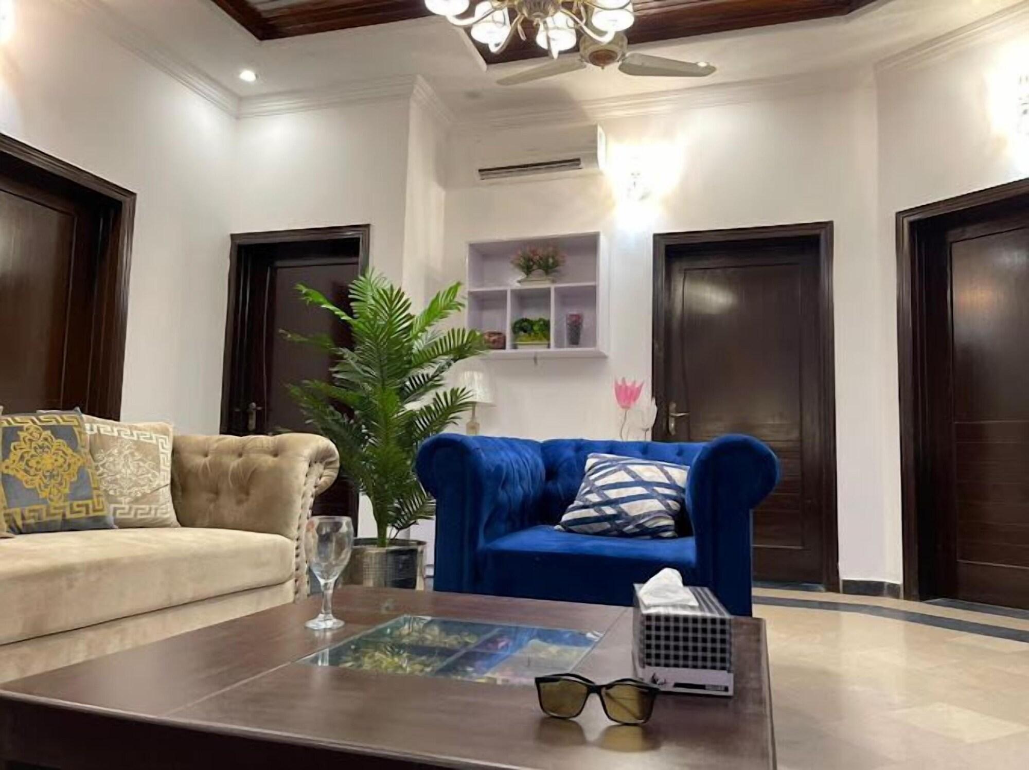 Vista Lobby Shelton Mellton Lodges