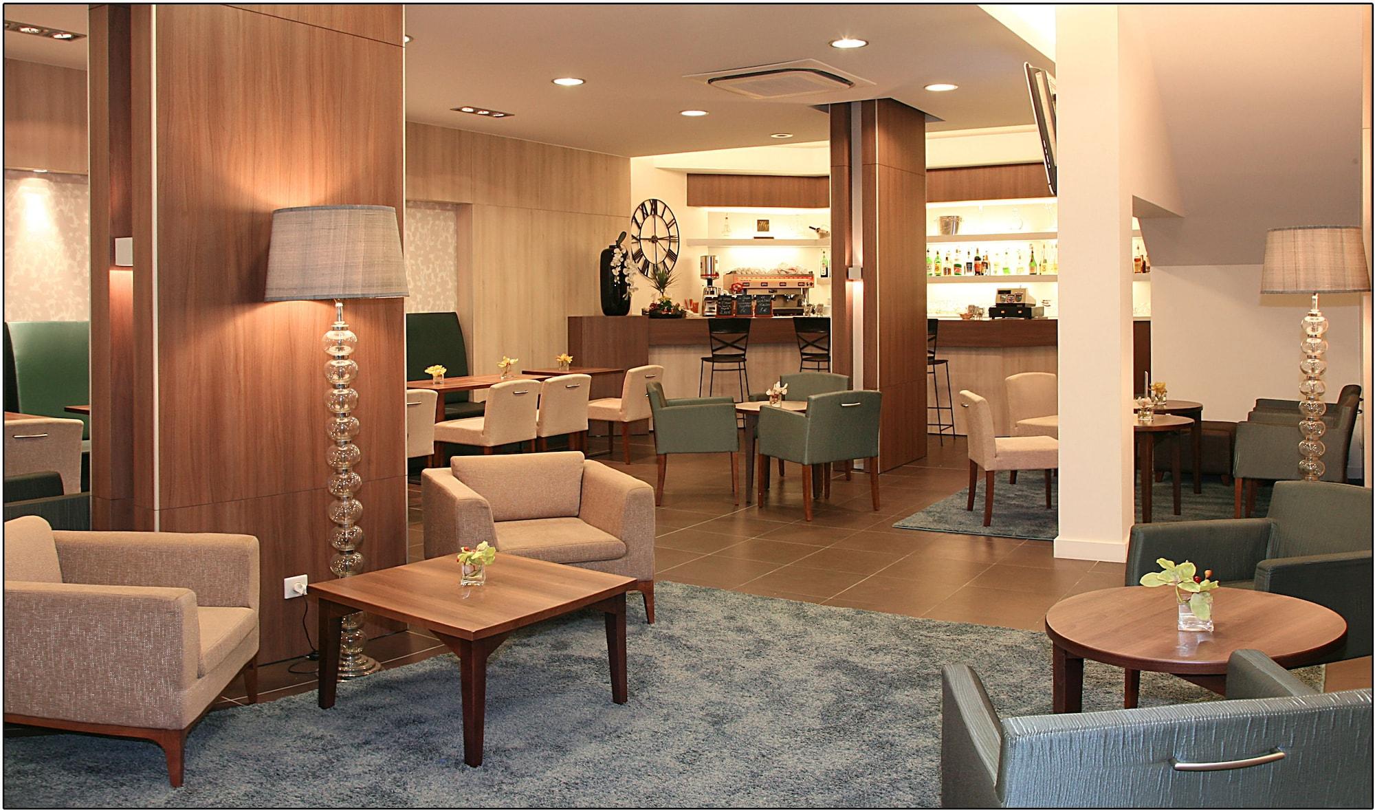 Vista Lobby Hotel Miramont