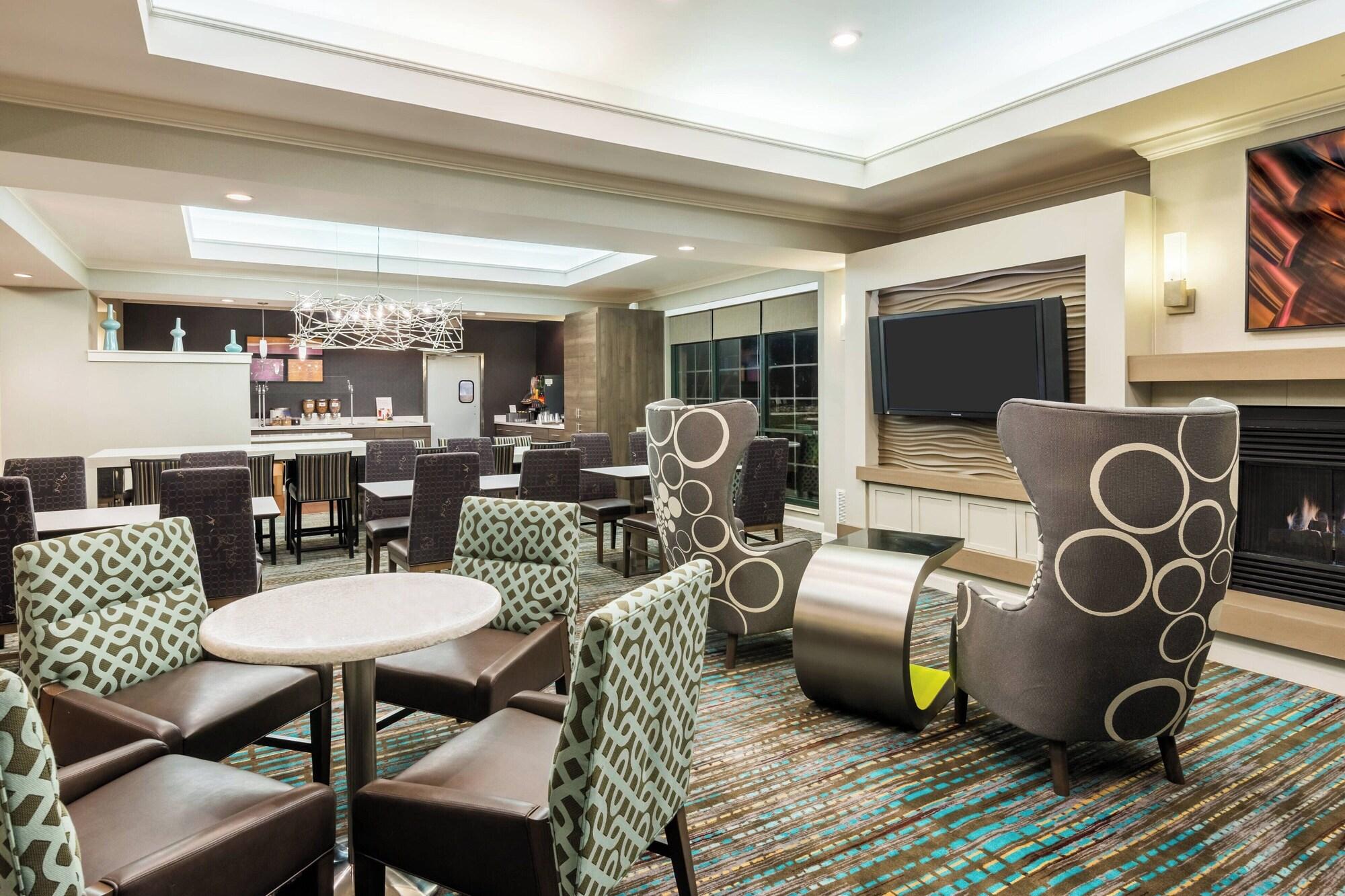 Vista Lobby Residence Inn by Marriott Chattanooga Downtown