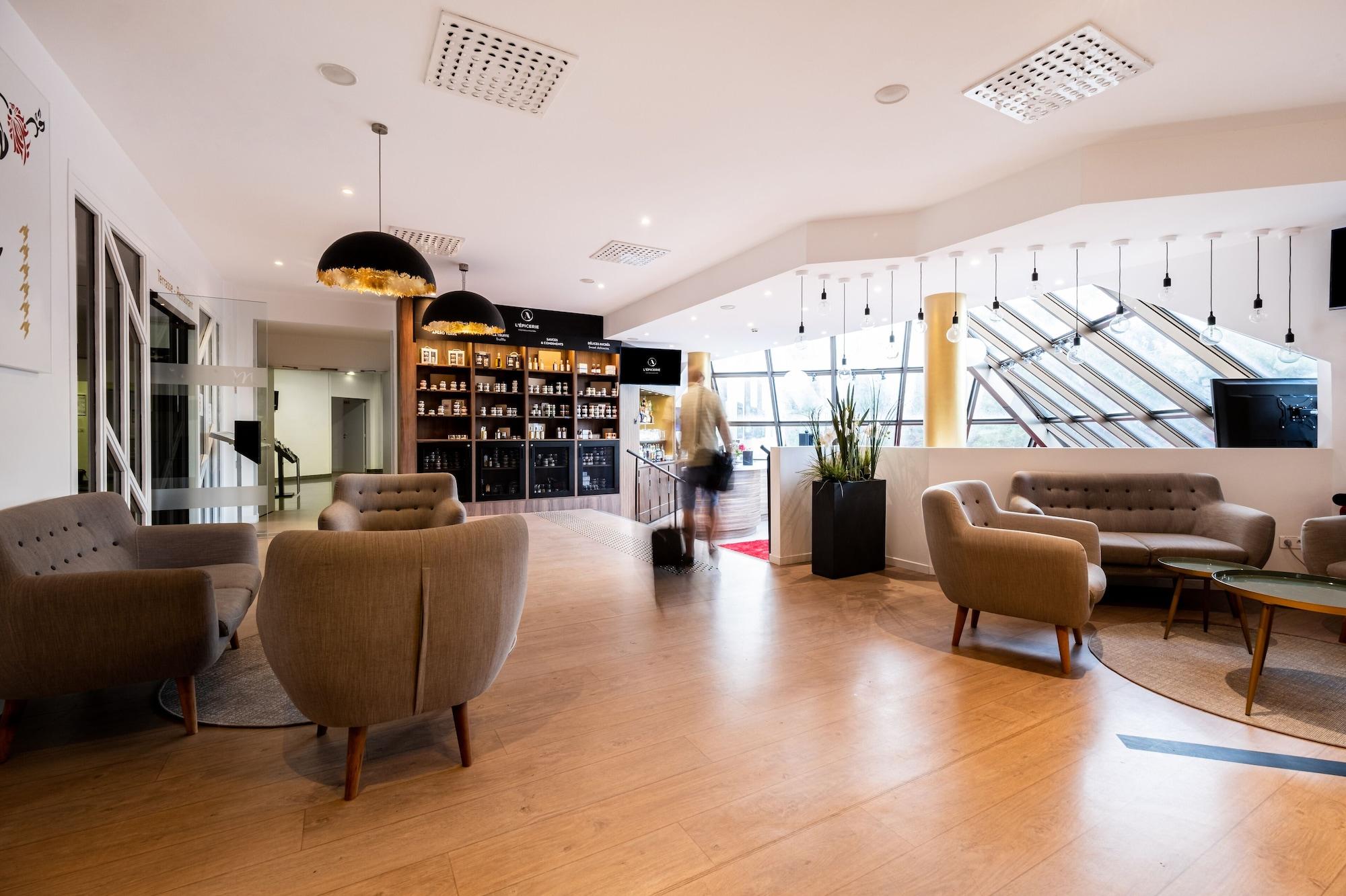 Vista Lobby Mercure Tours Sud