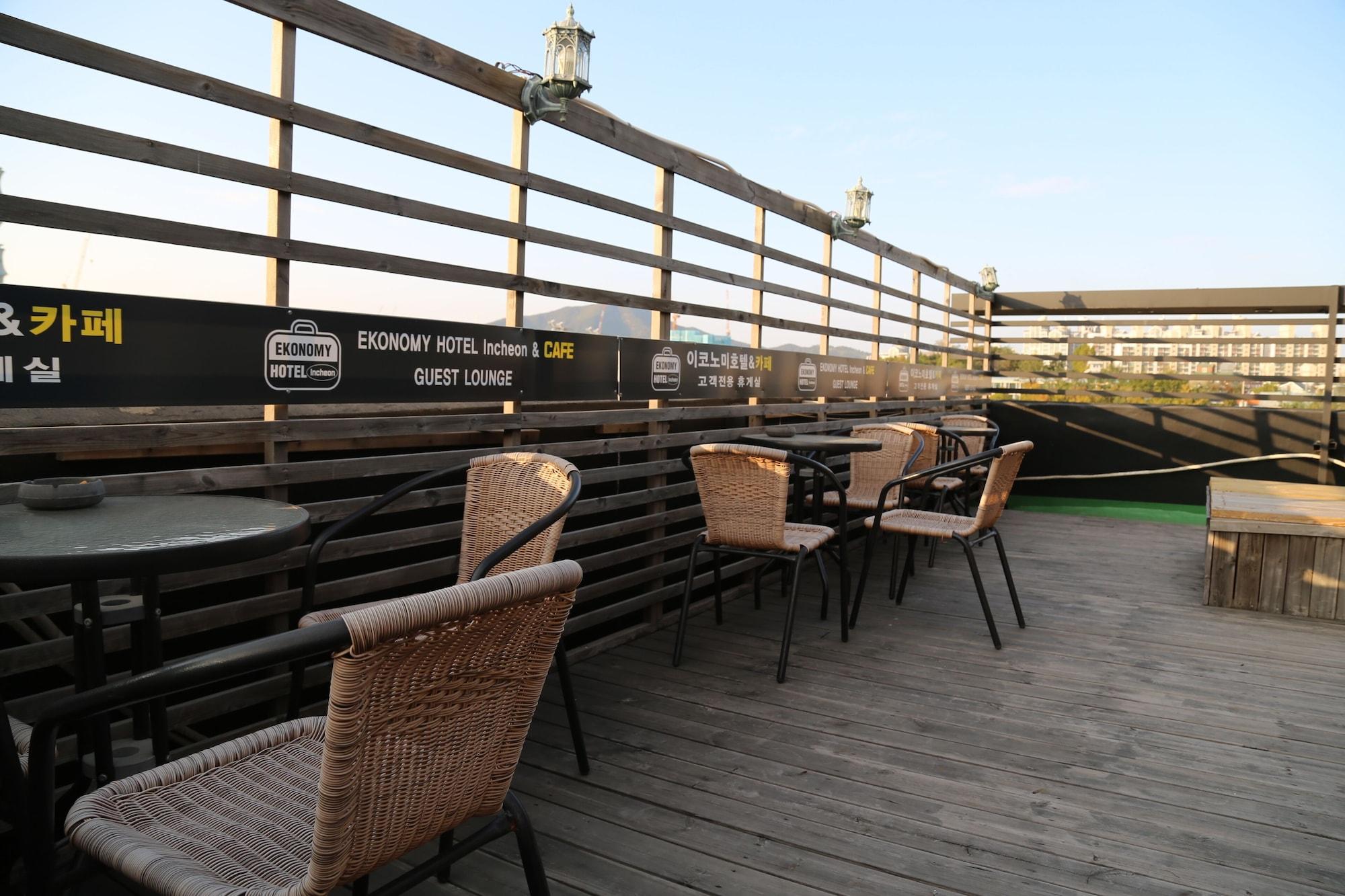 Bar/Salón Ekonomy Hotel Incheon