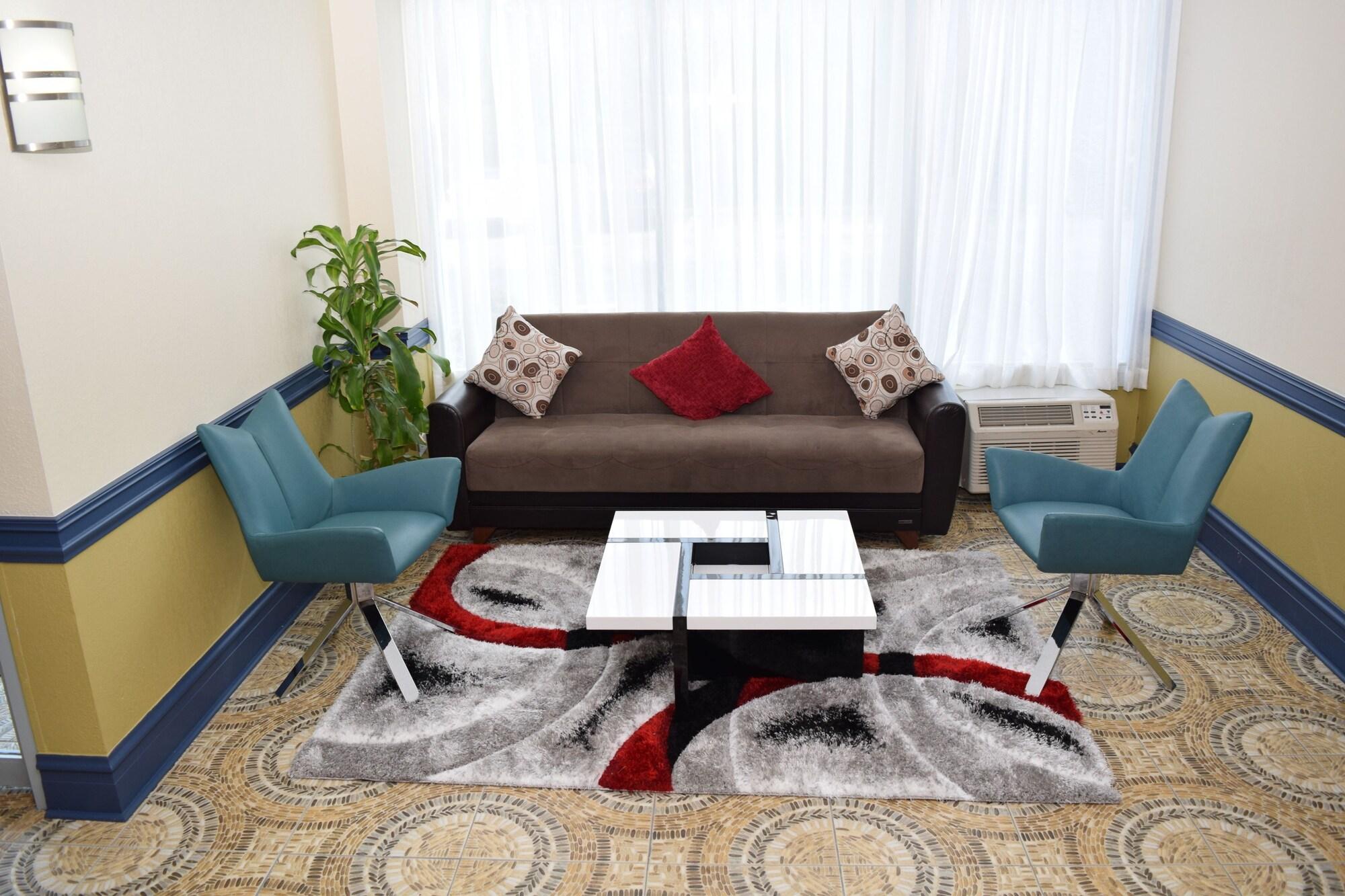 Vista Lobby Baymont by Wyndham Addison