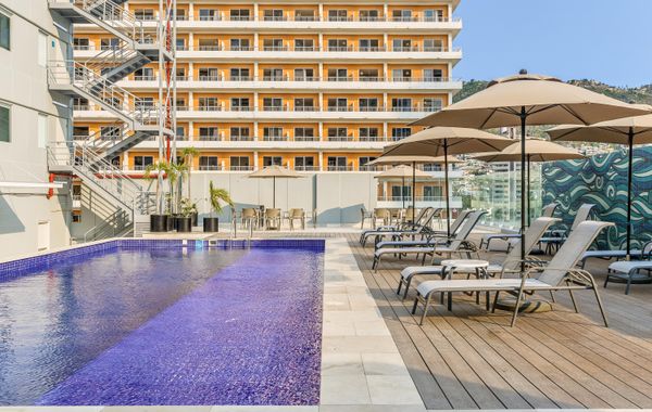 one Acapulco Costera - Hoteles en Zona Dorada de Acapulco