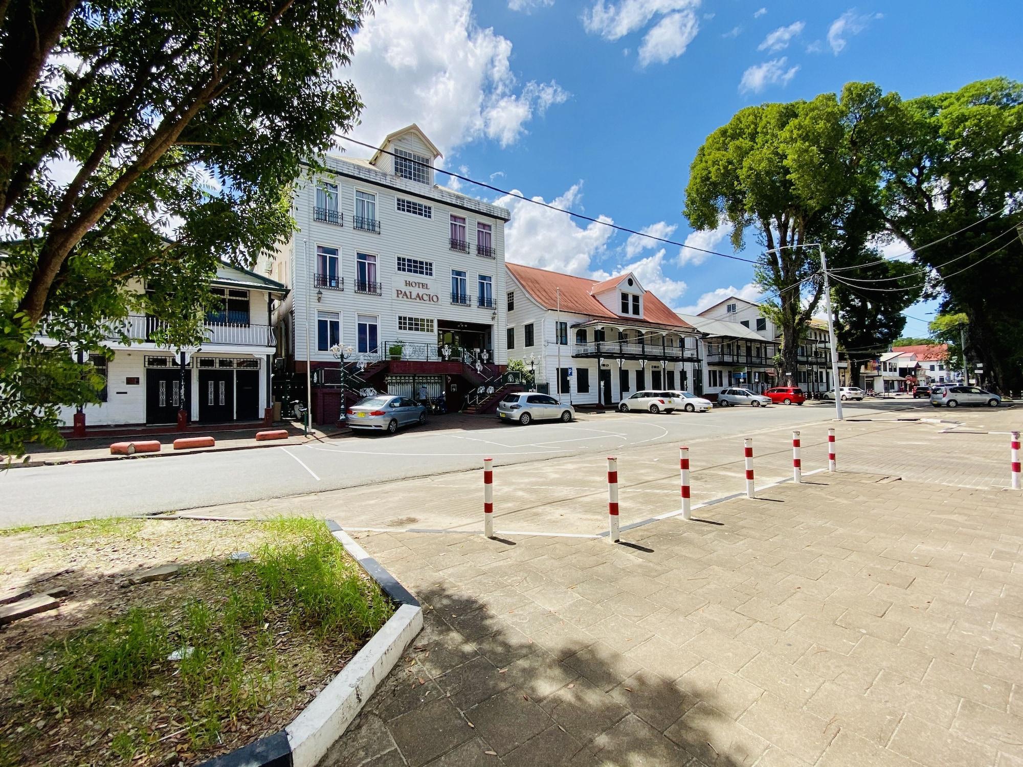 Vista Exterior Hotel Palacio