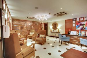 Paquete - The Somerset Hotel