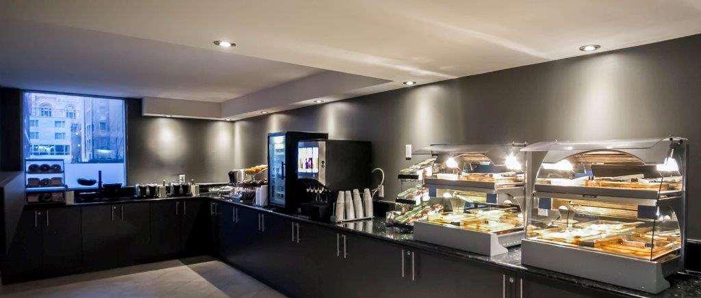 Bar/Salón Hotel Faubourg Montreal