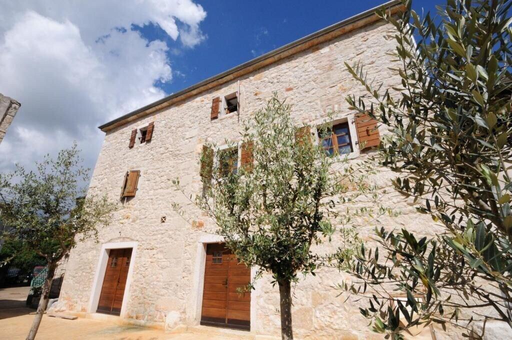 Vista Exterior Bed & Breakfast Korta Gira