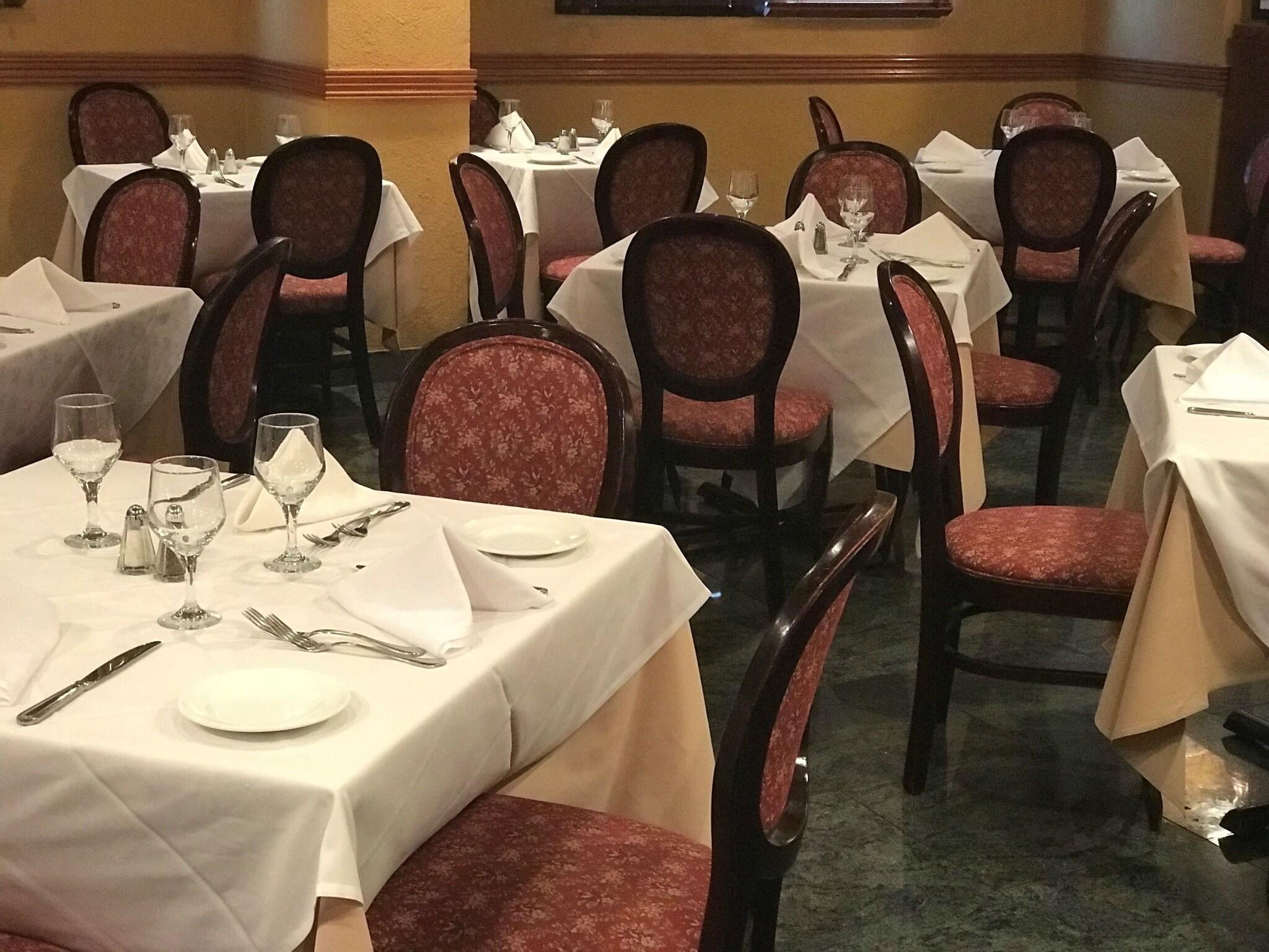 Restaurant Meadowlands Plaza Hotel