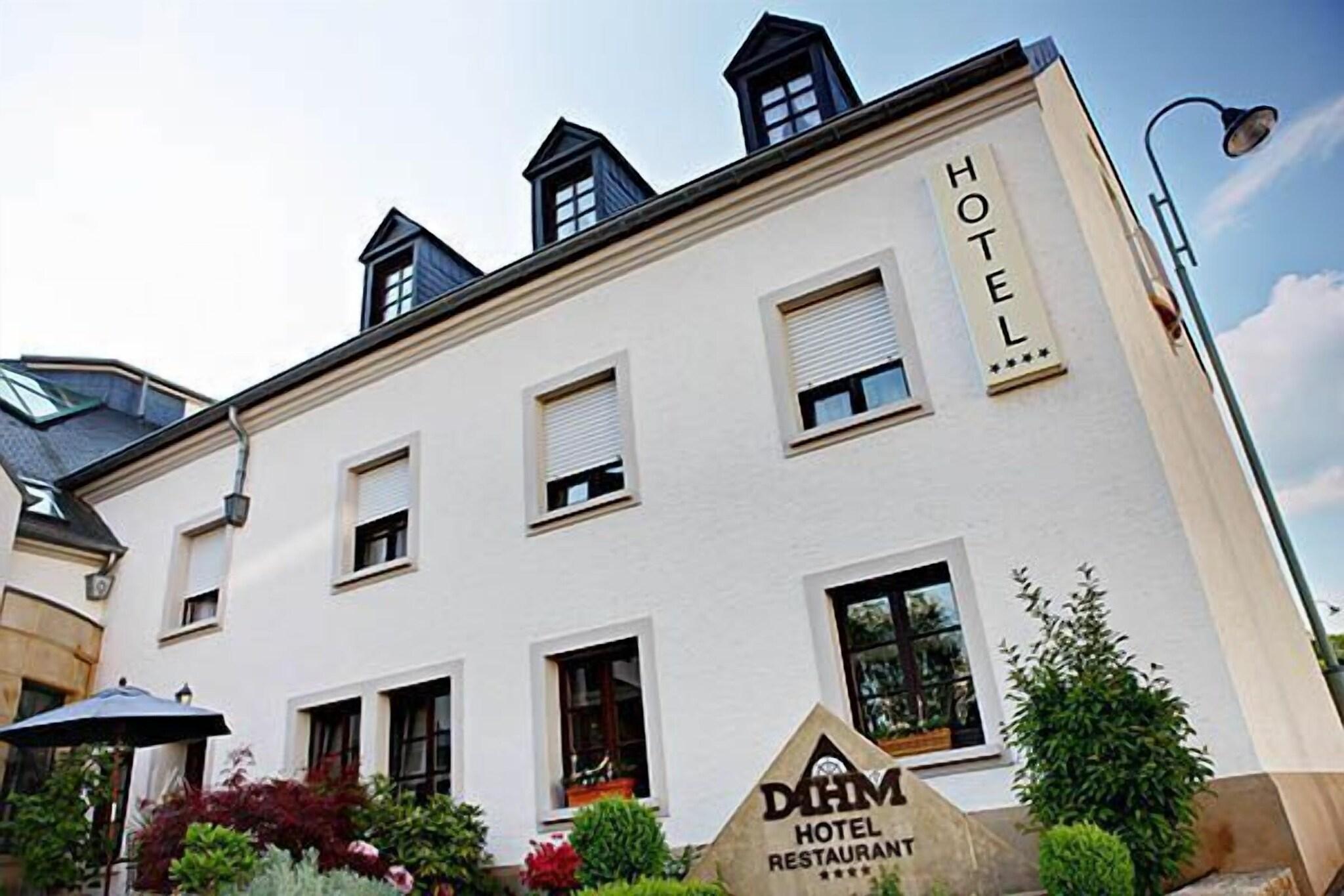 Vista Exterior Hôtel-Restaurant DAHM