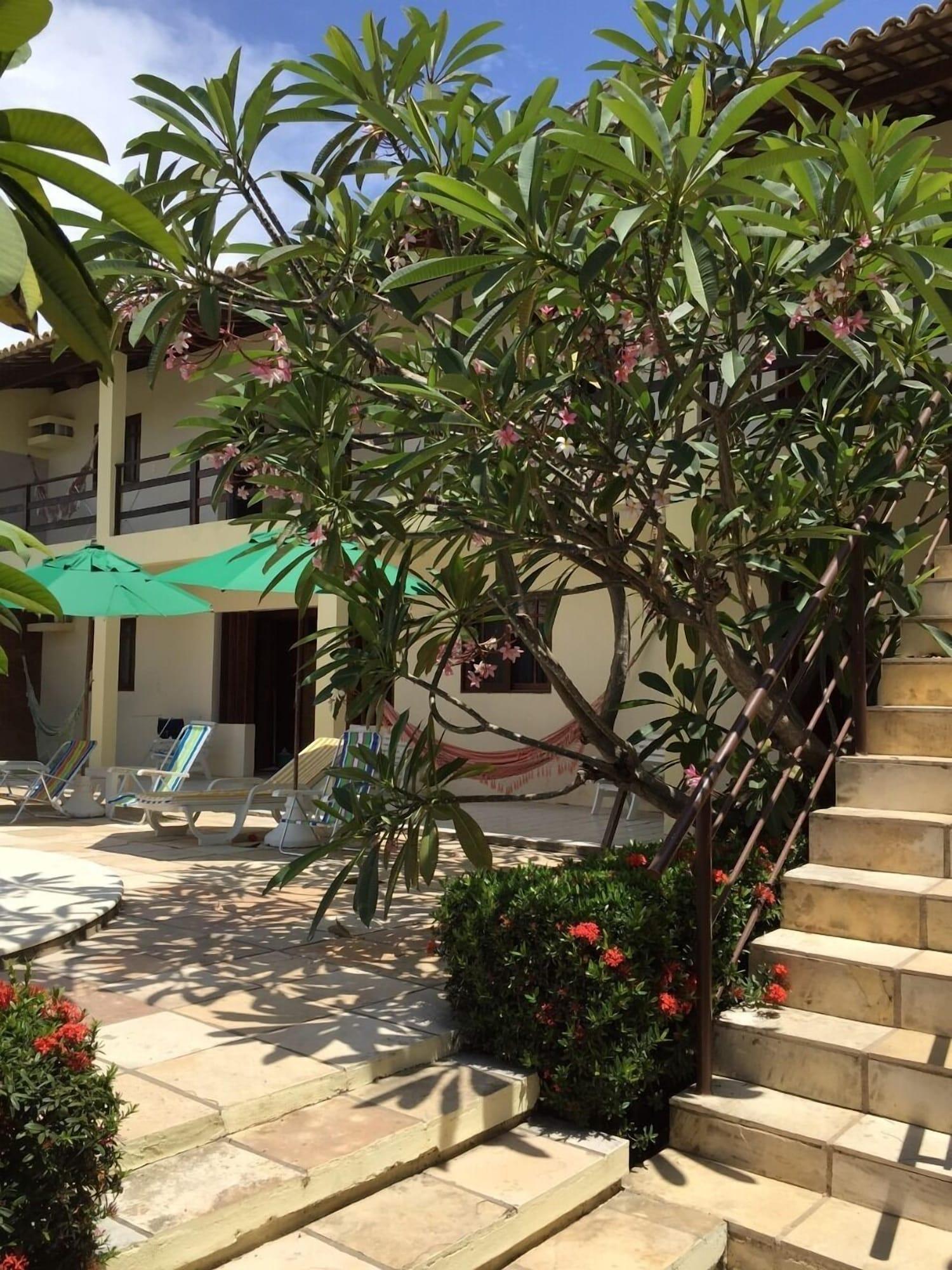 Vista Exterior Villa Joia Pousada