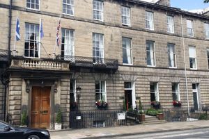 Alojamiento - The Royal Scots Club Edinburgh