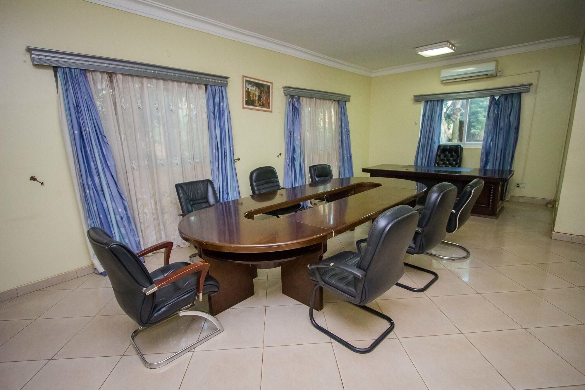 Sala de Reuniones Emerald Hotel