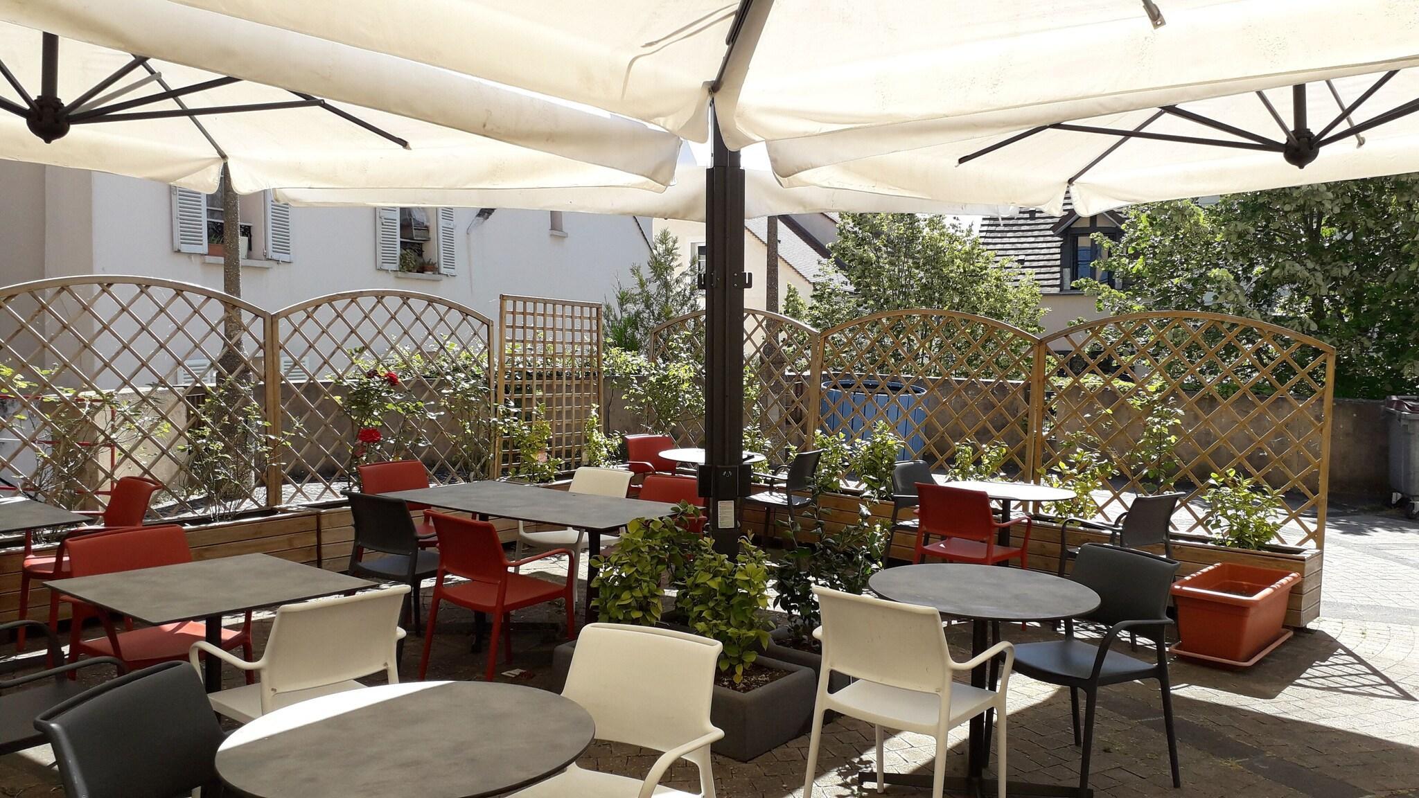 Vista Exterior Hôtel Le Parc