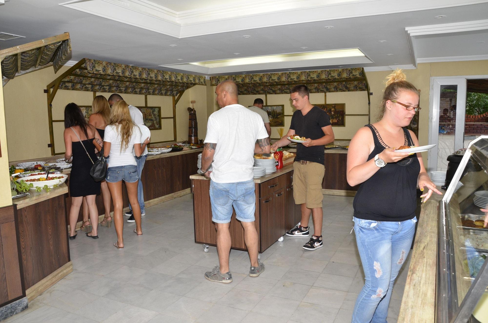 Restaurant Myra Hotel