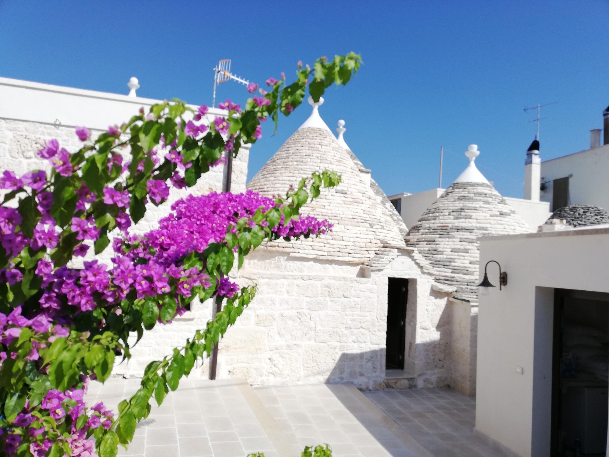 Varios Trulli bbalberobello