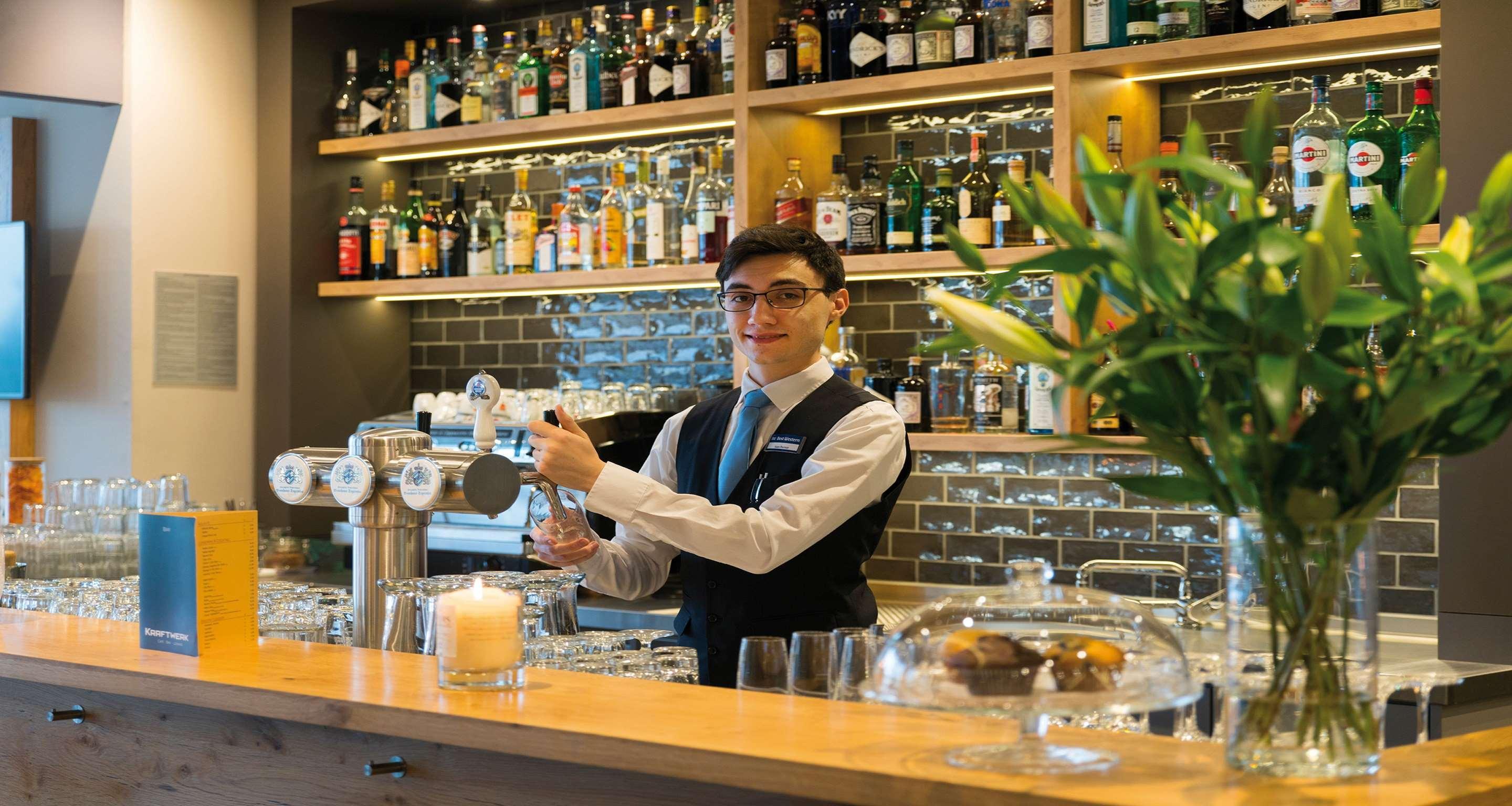 Bar/Salón Best Western Hotel The K Munich Unterfoehring