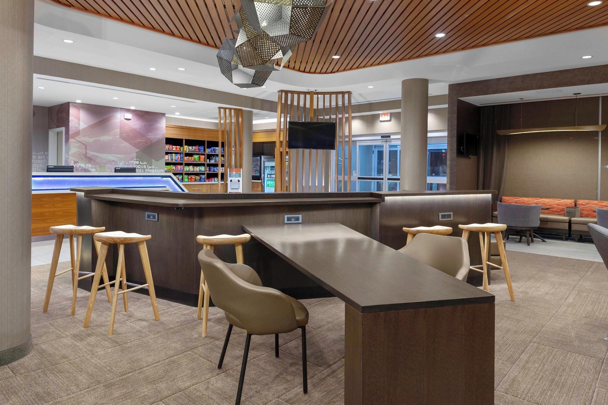 Vista Lobby SpringHill Suites by Marriott Denver Tech Center