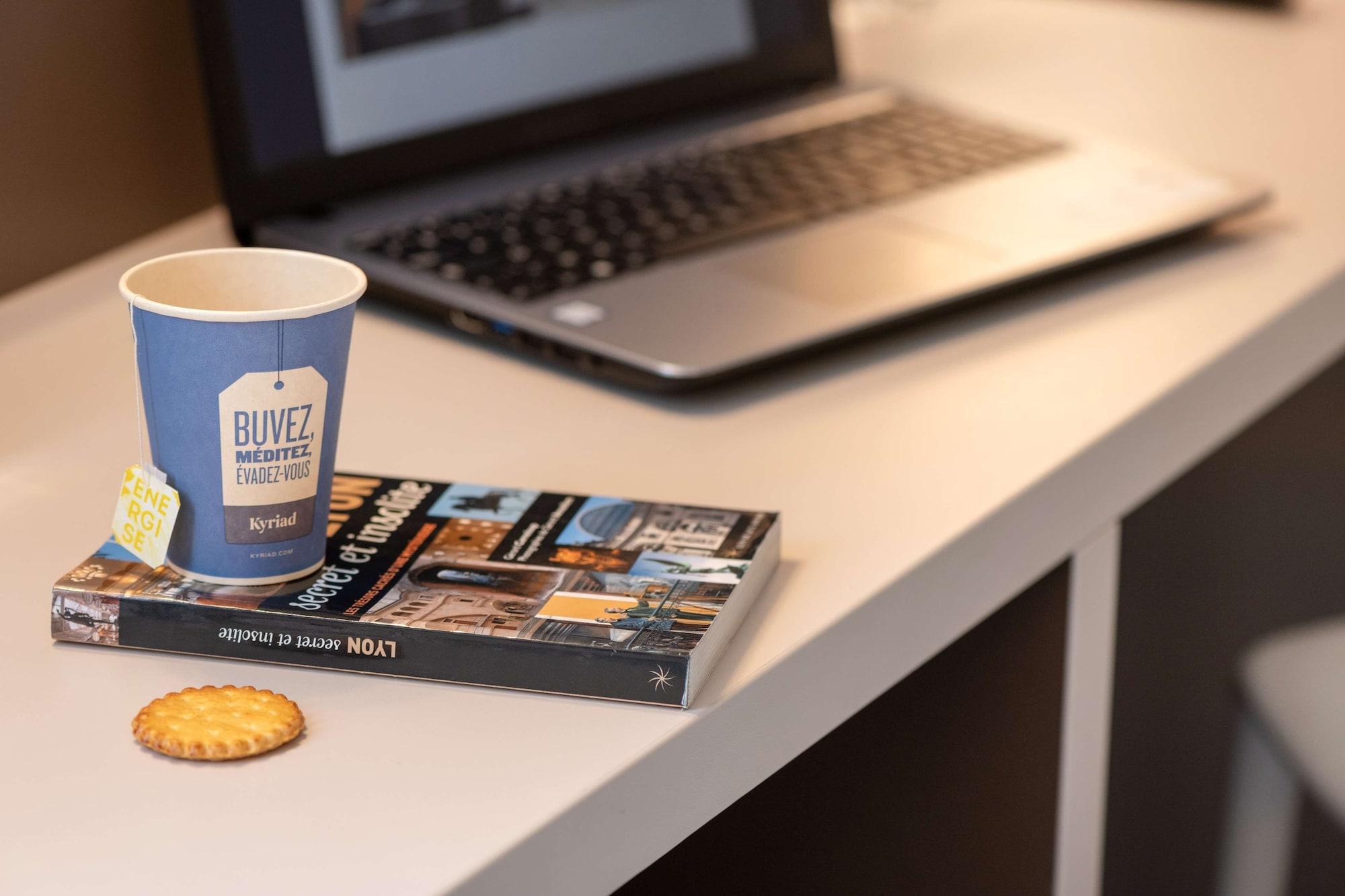 Set de Habitación Kyriad Lyon Sud - Givors