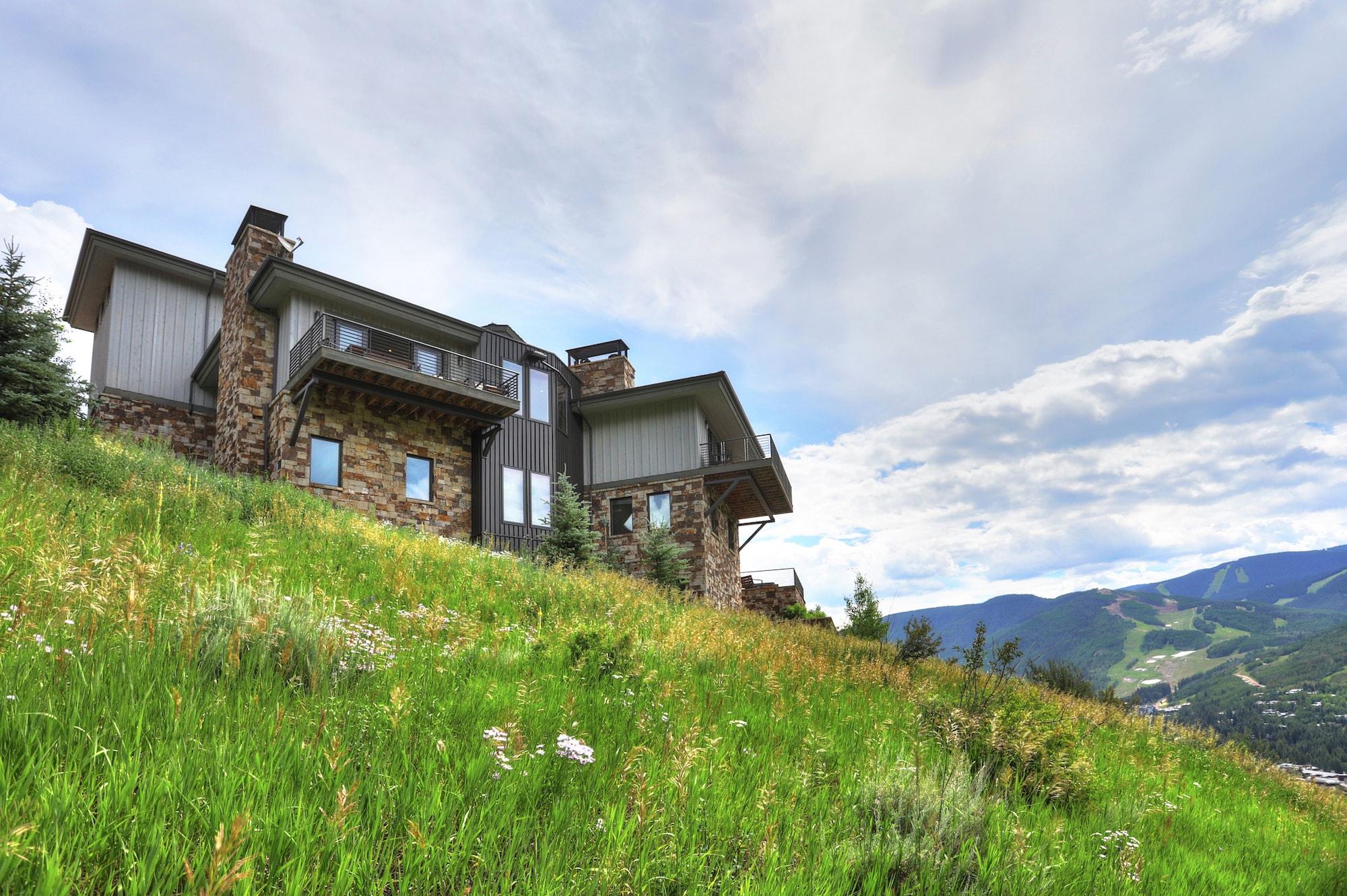 Vista Exterior The Arrabelle at Vail Square, A RockResort