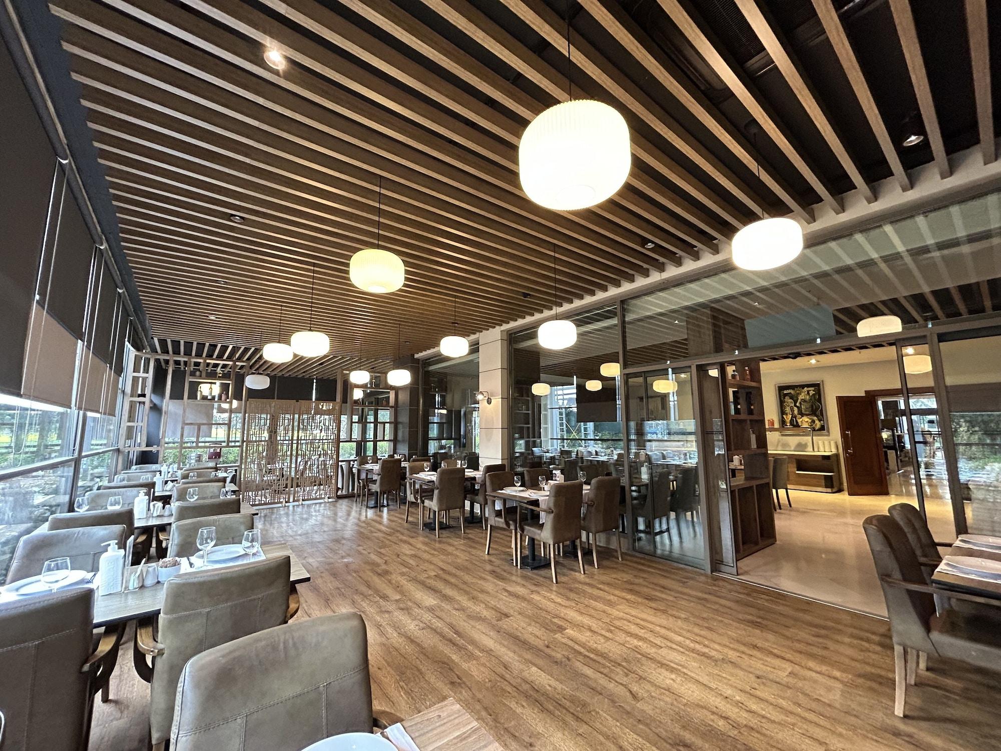 Restaurant Best Western Premier Karsiyaka Convention & Spa Hotel