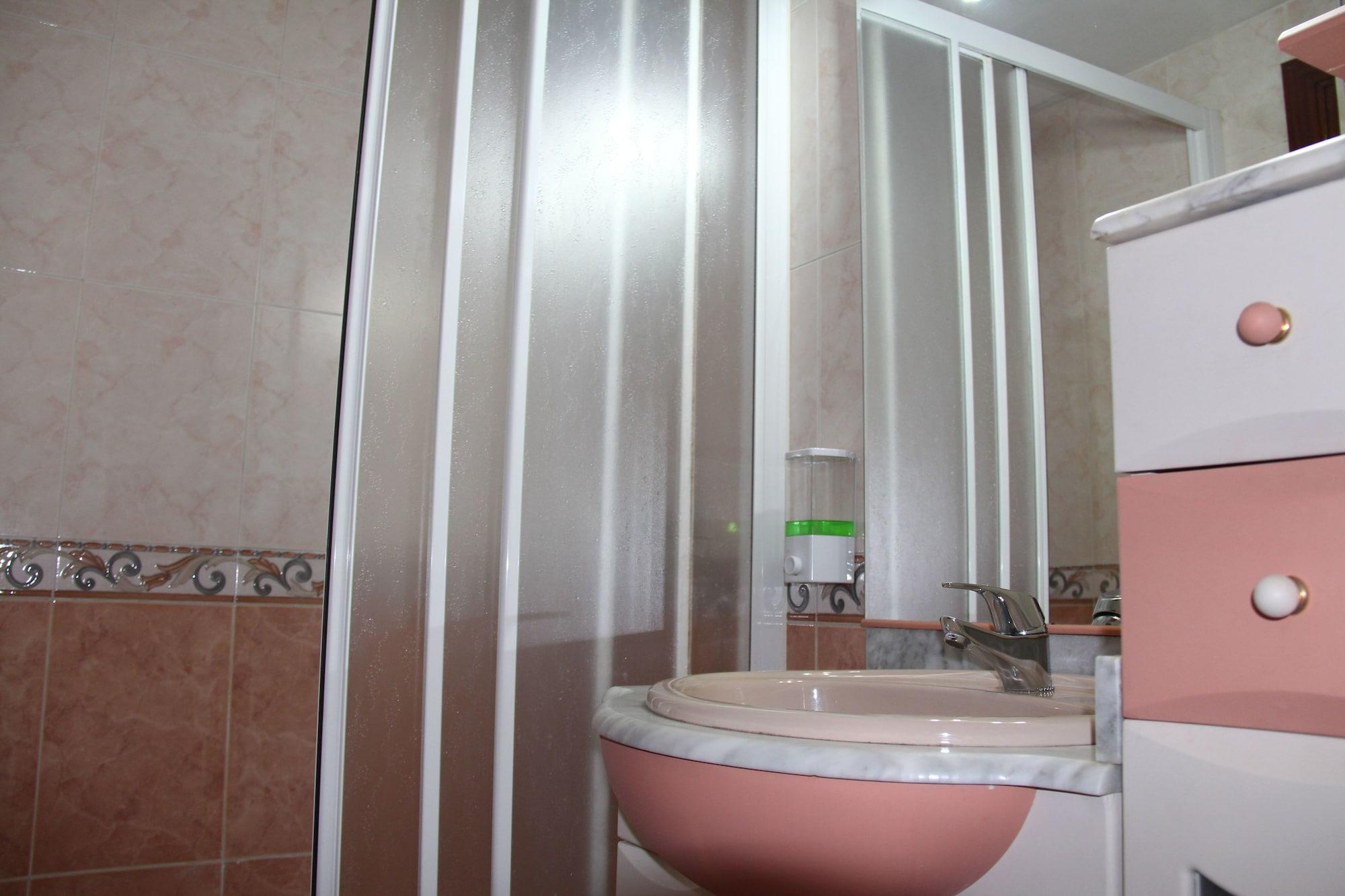 Equipamiento de Habitación Hostal Estela