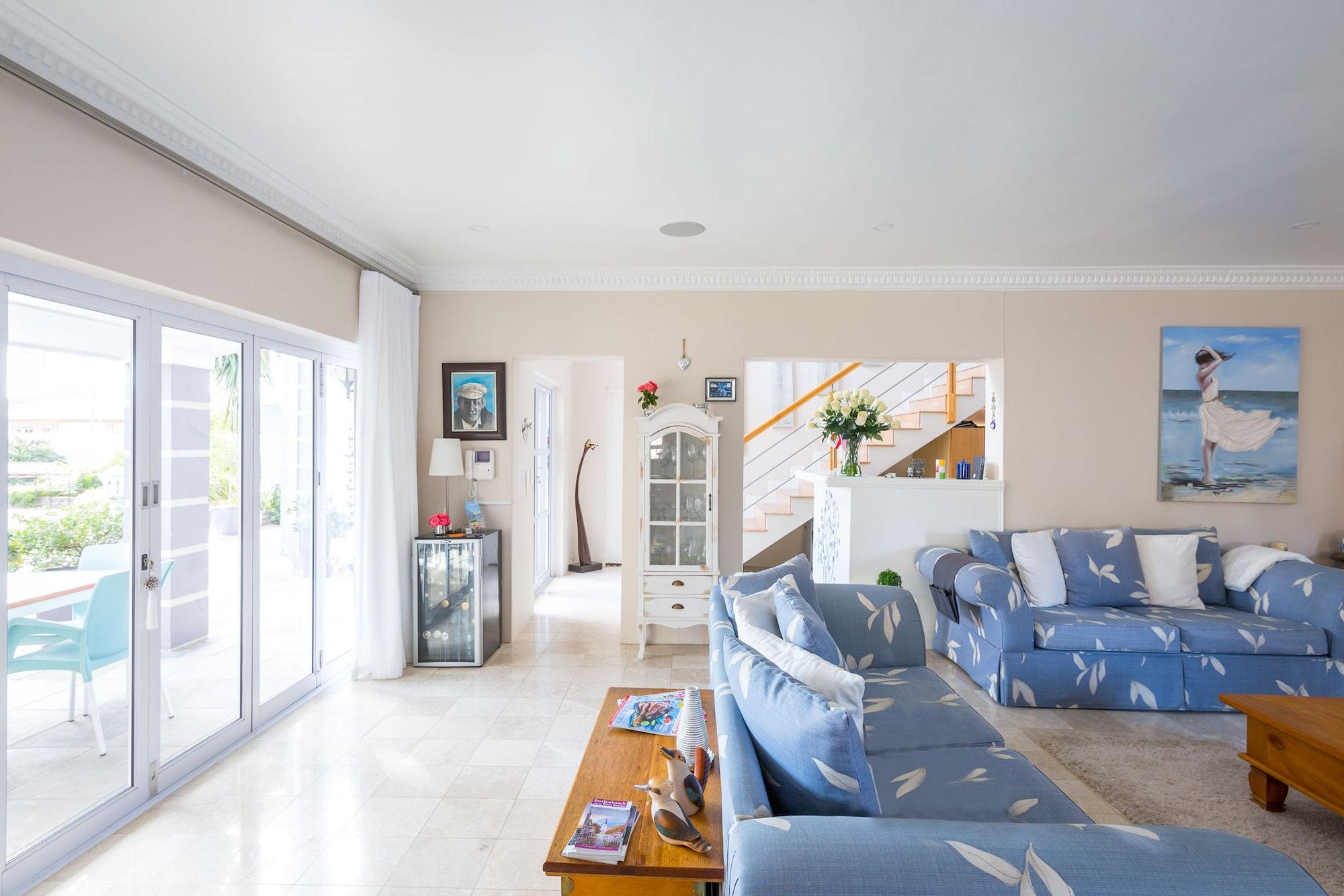 Vista Lobby Atlantic Beach Villa