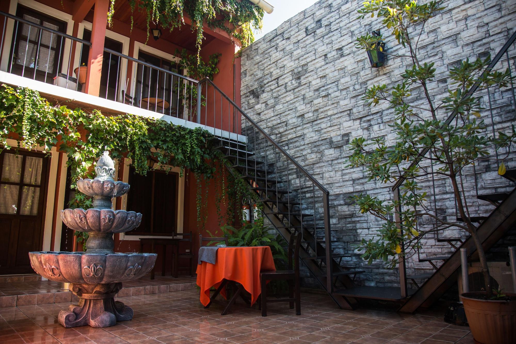 Varios Hotel Rivera