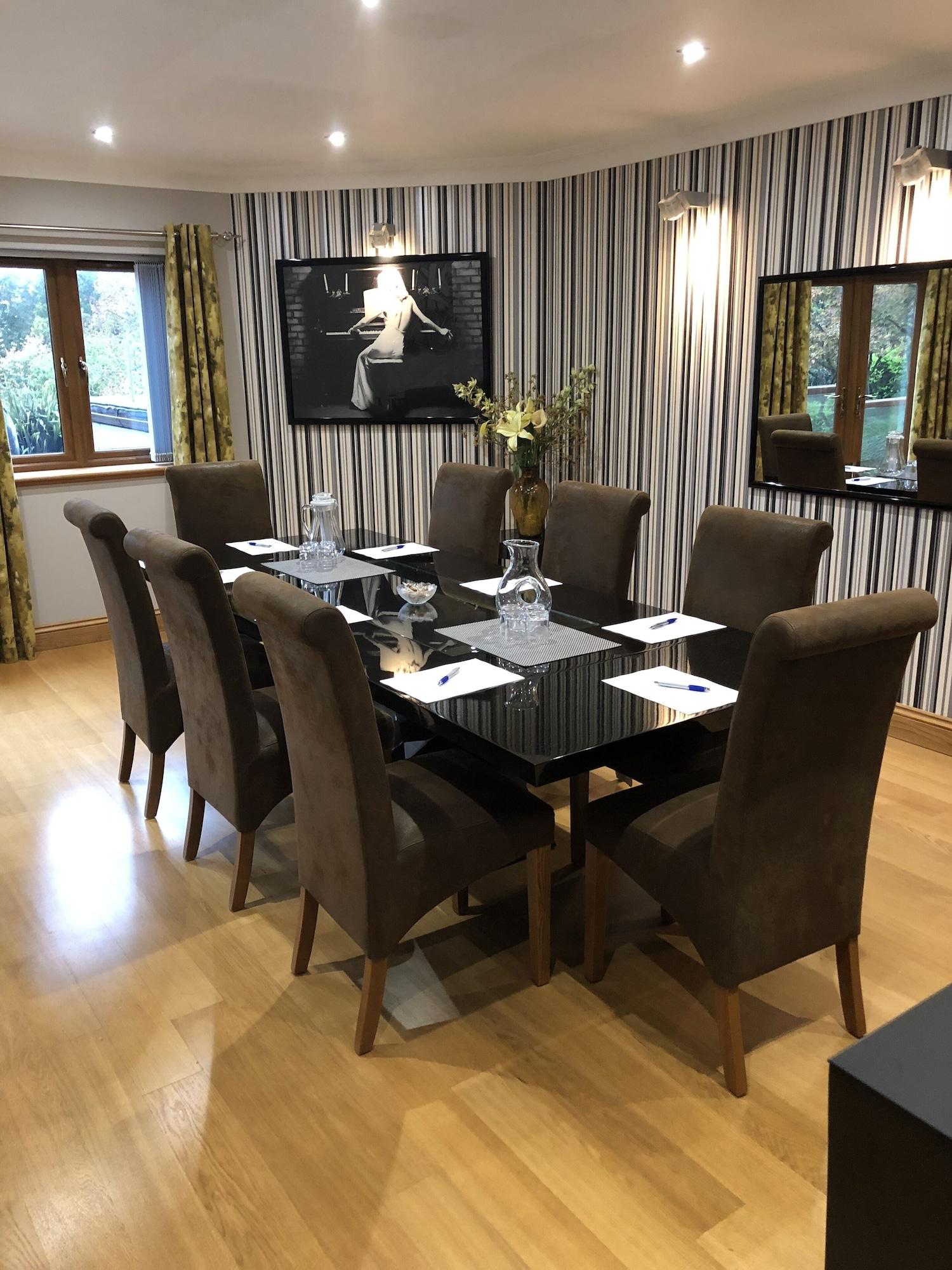 Restaurant Hamble Retreat House and Luxury Studios