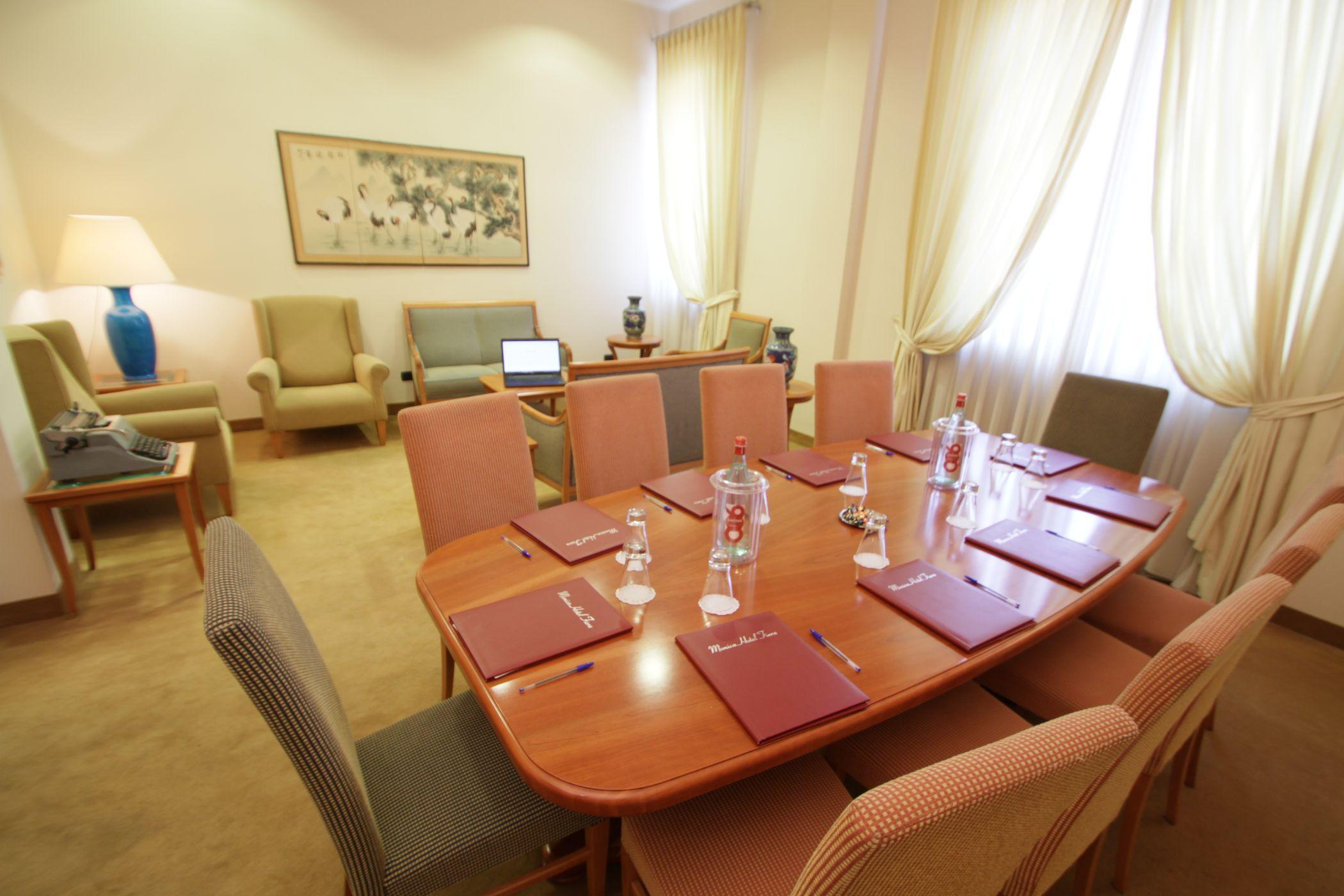 Centro de Negocios Monica Hotel Fiera