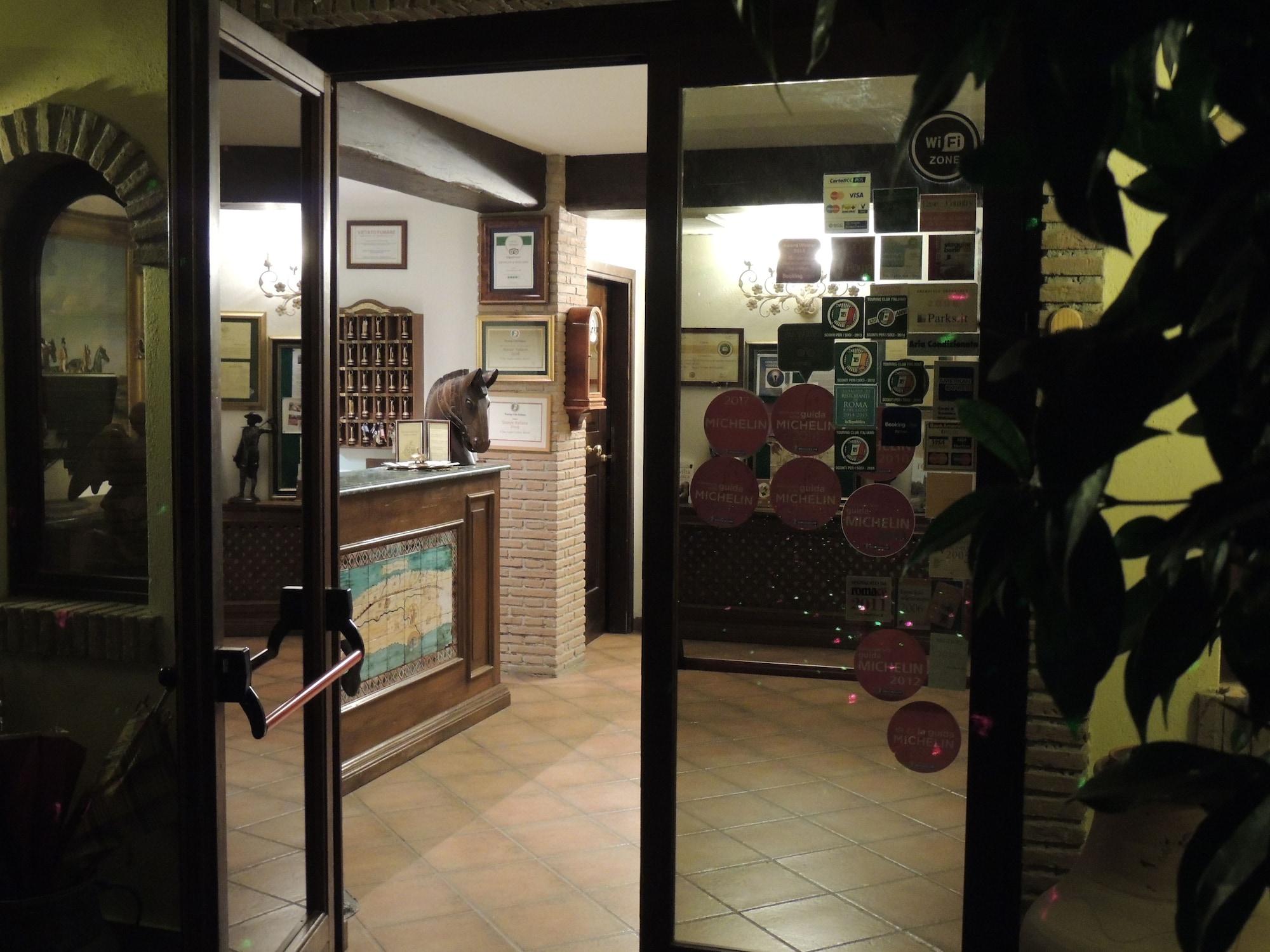 Vista Lobby Country Relais I Due Laghi