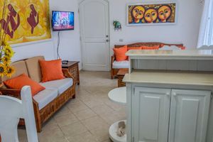Alquiler Vacacional - Cozy Apartment with 24/7 pool - 5-10 min walk to Beach, Clubs, activities!