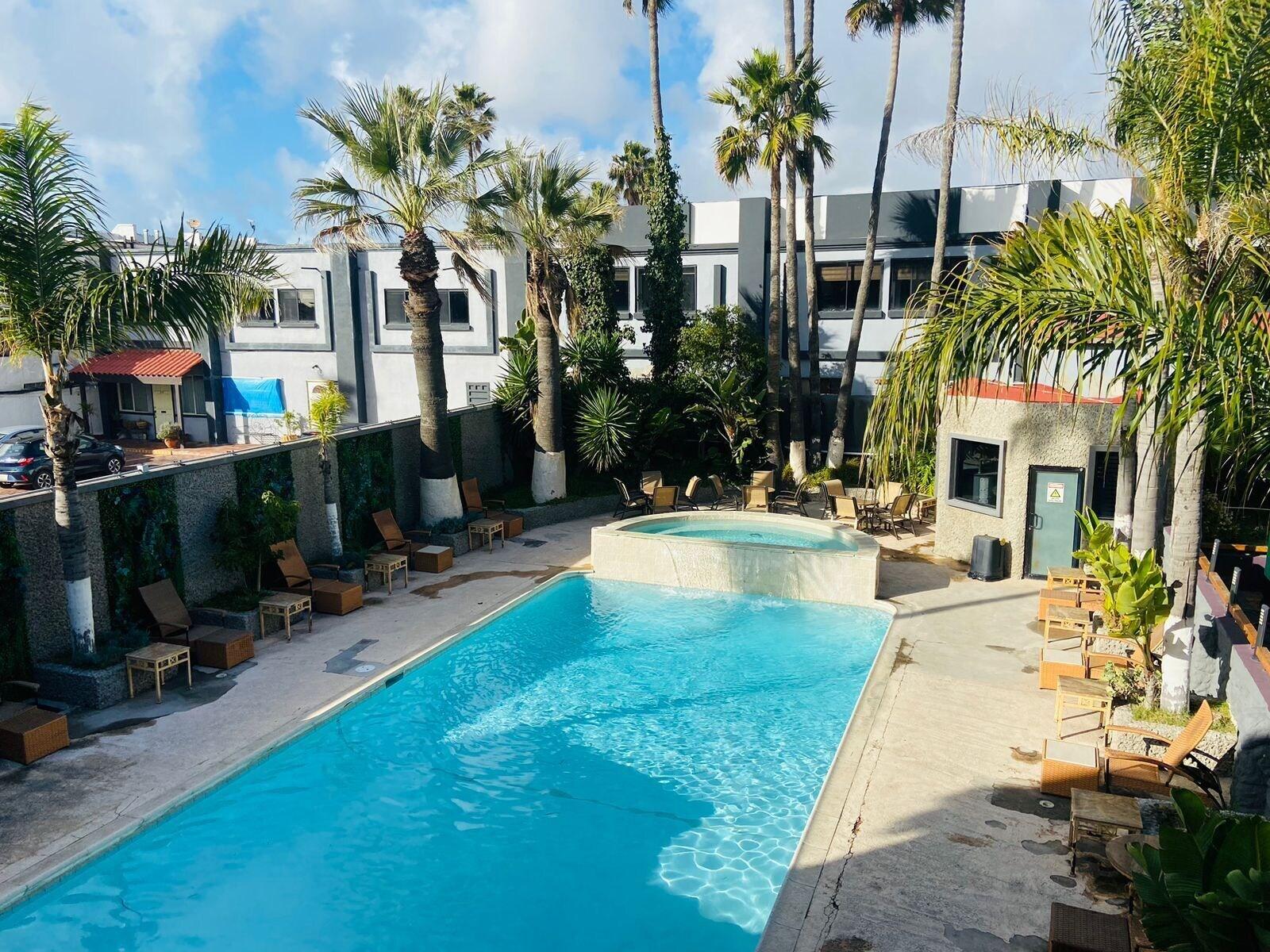 Varios Hotel Enjoy