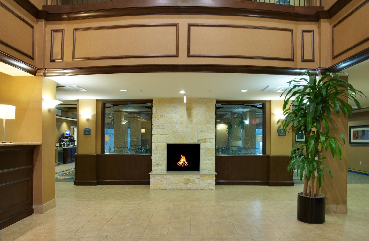 Vista Lobby Aspen Grand Hotel Houston