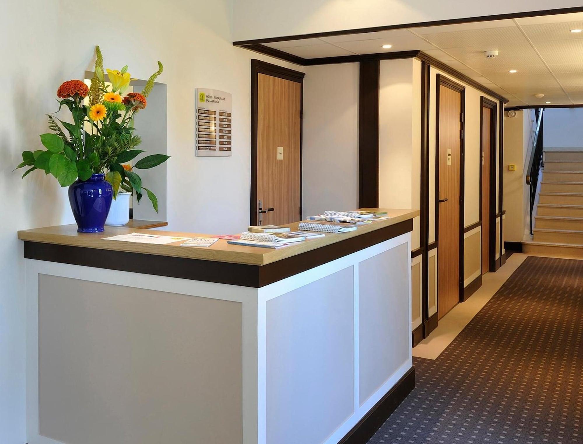 Vista Lobby Logis Hôtel du Labrador