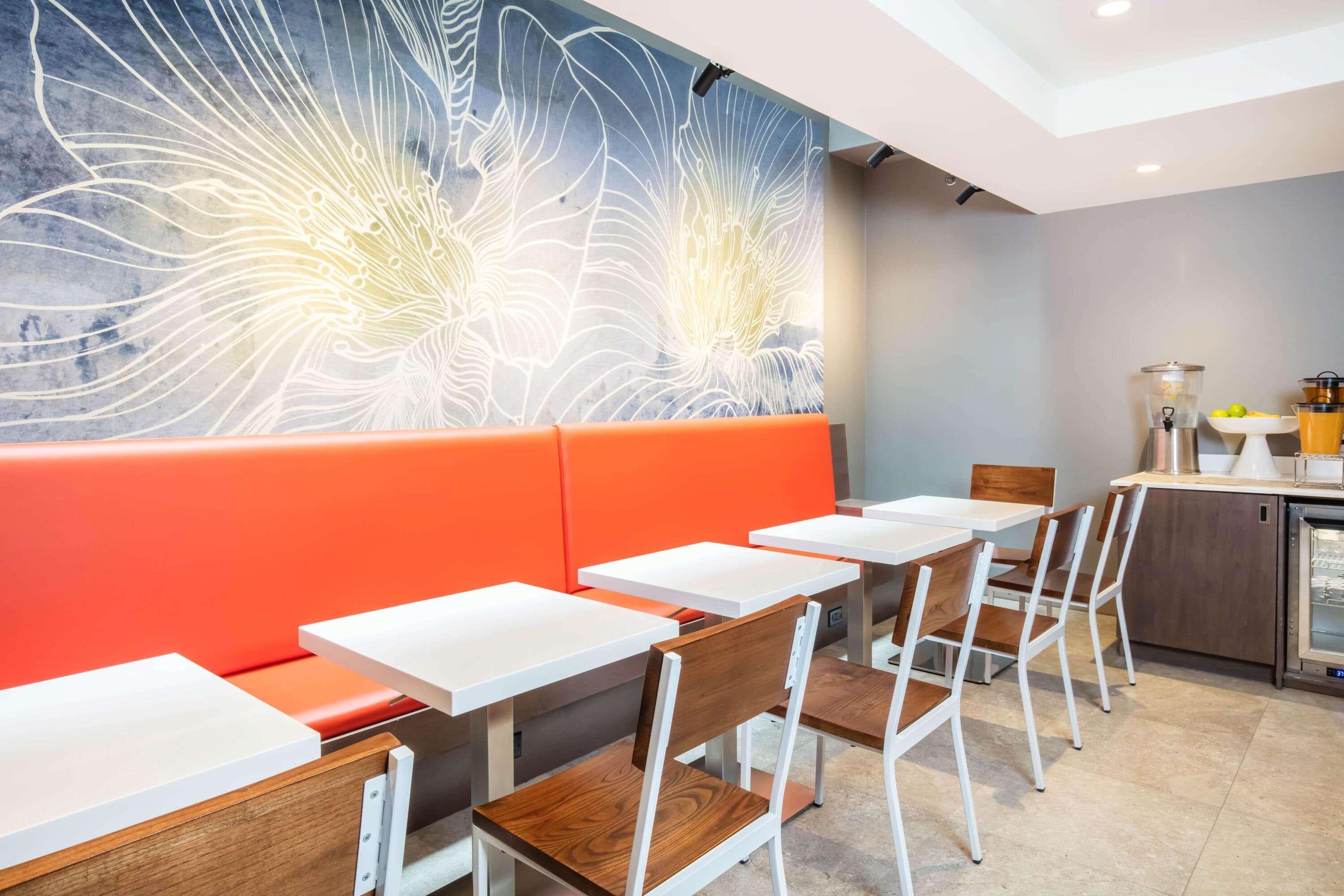 Restaurant La Quinta Inn and Suites Times Square South