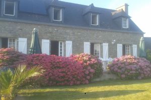 Alquiler Vacacional - House / Villa - GuissenyHouse with character