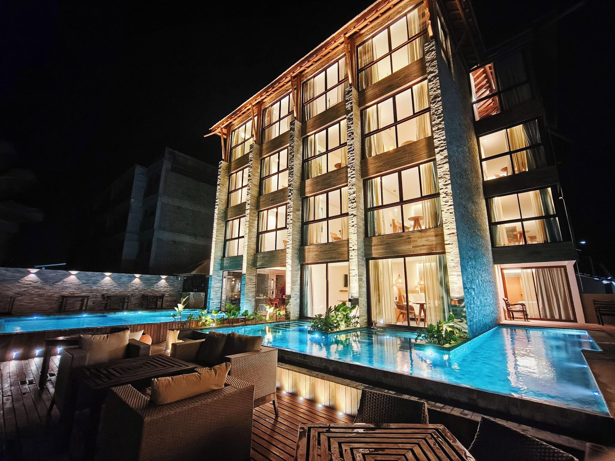 Varios Almareia Boutique Hotel