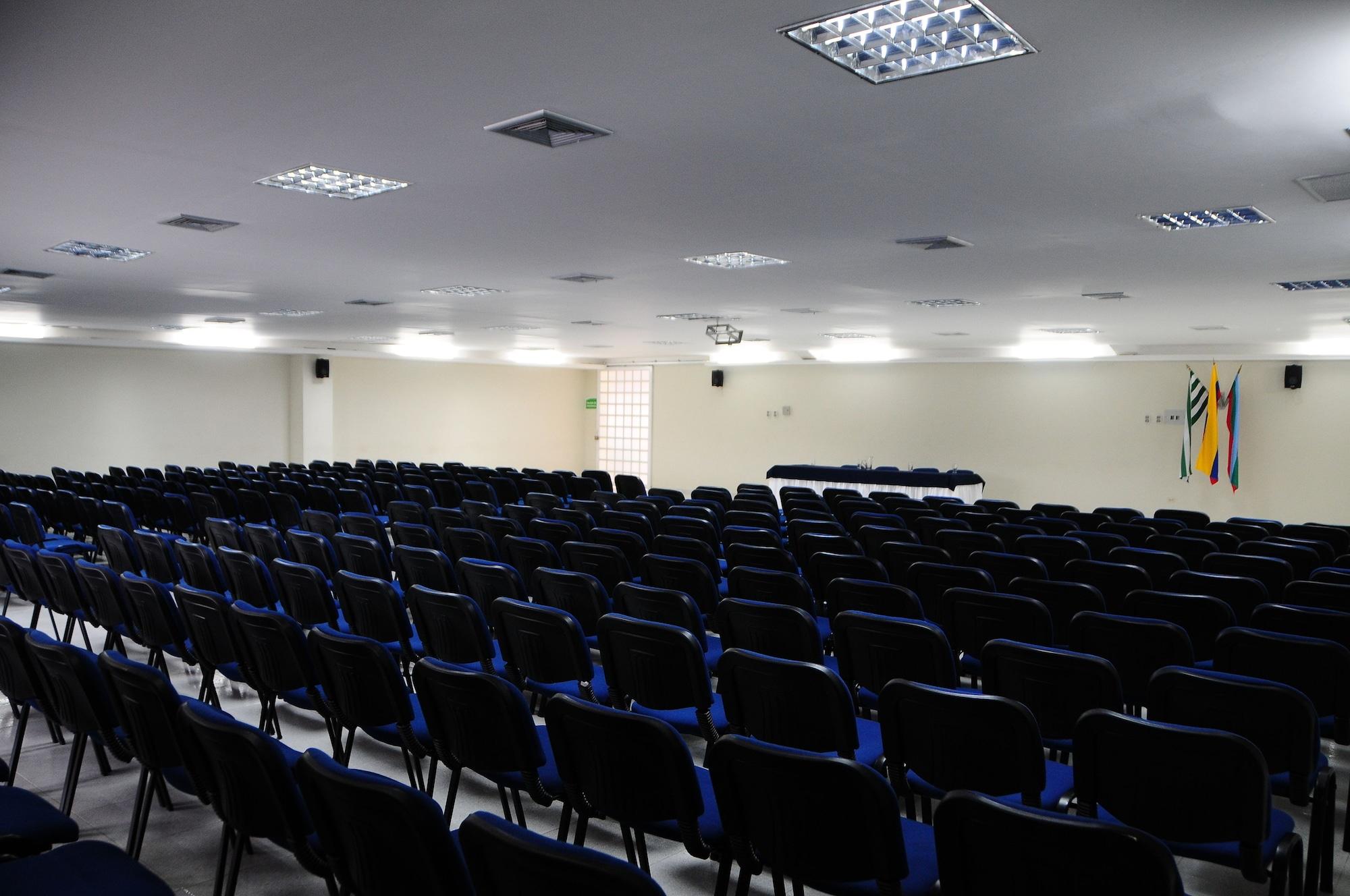 Sala de Reuniones Hotel Napolitano