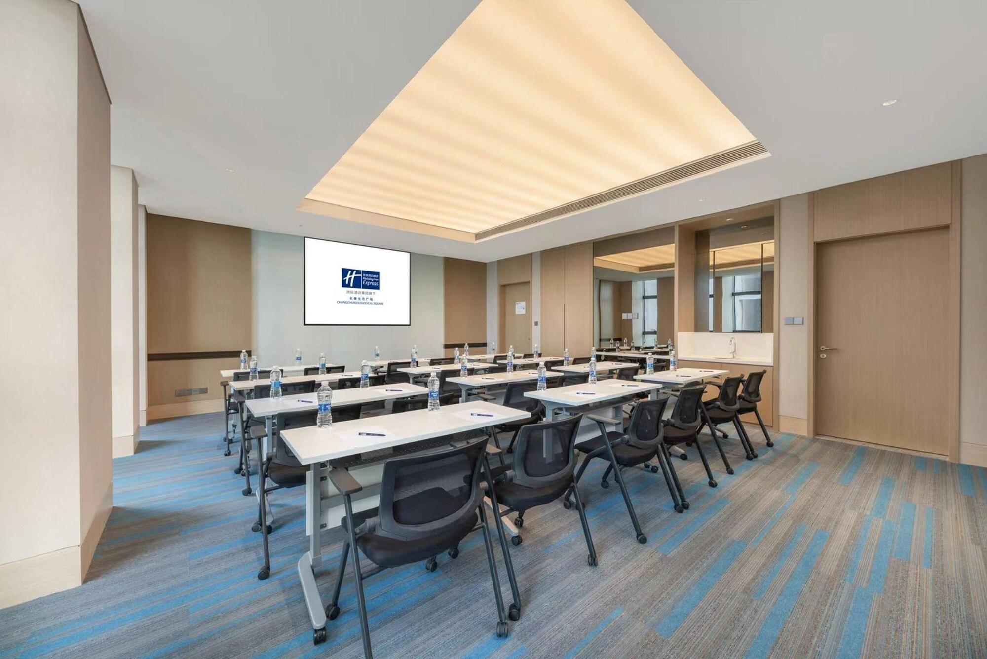 Sala de Reuniones Holiday Inn Express Changchun Ecological Square by IHG