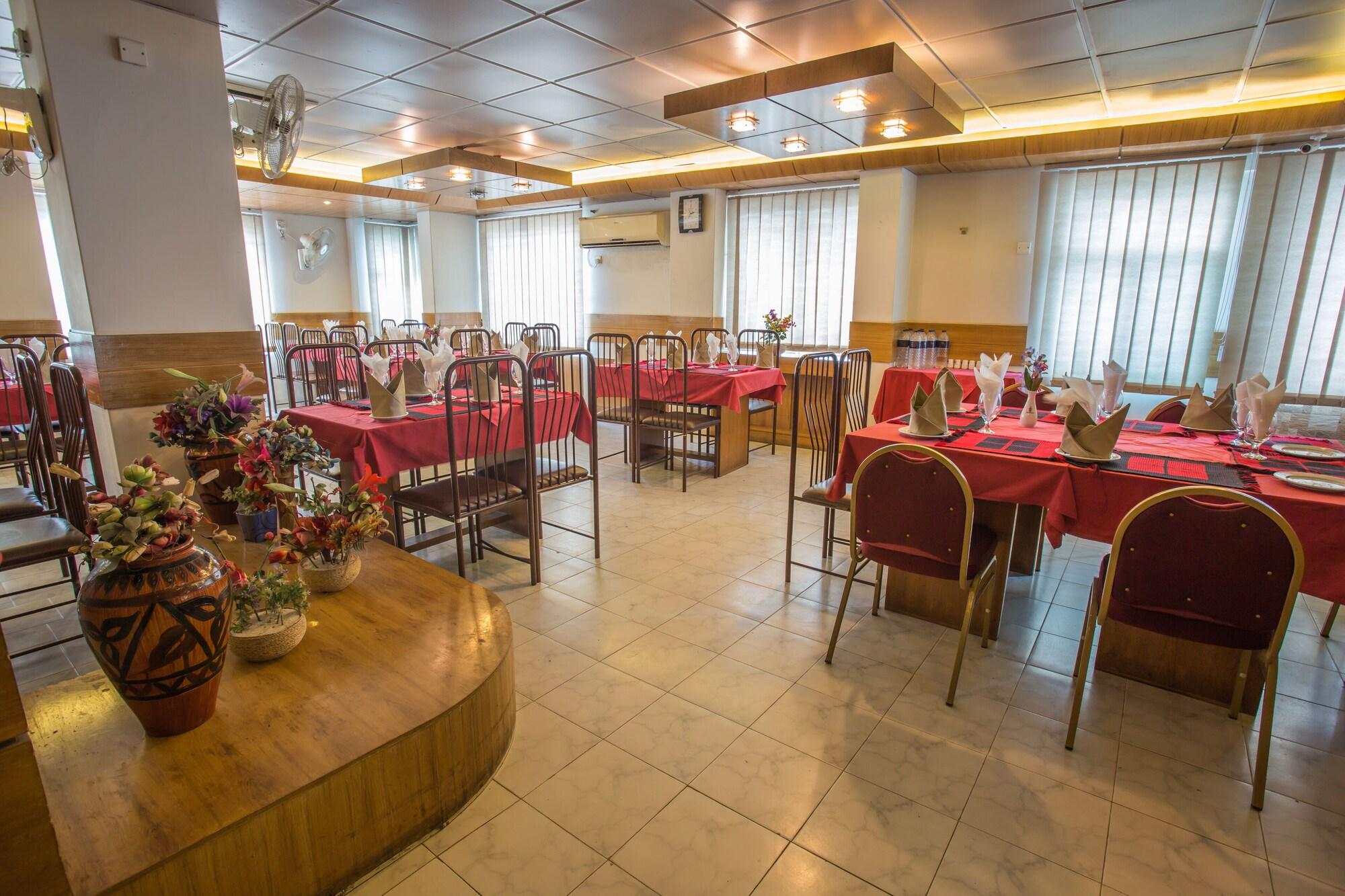 Restaurant Sel Nibash Hotel & Serviced Apartments