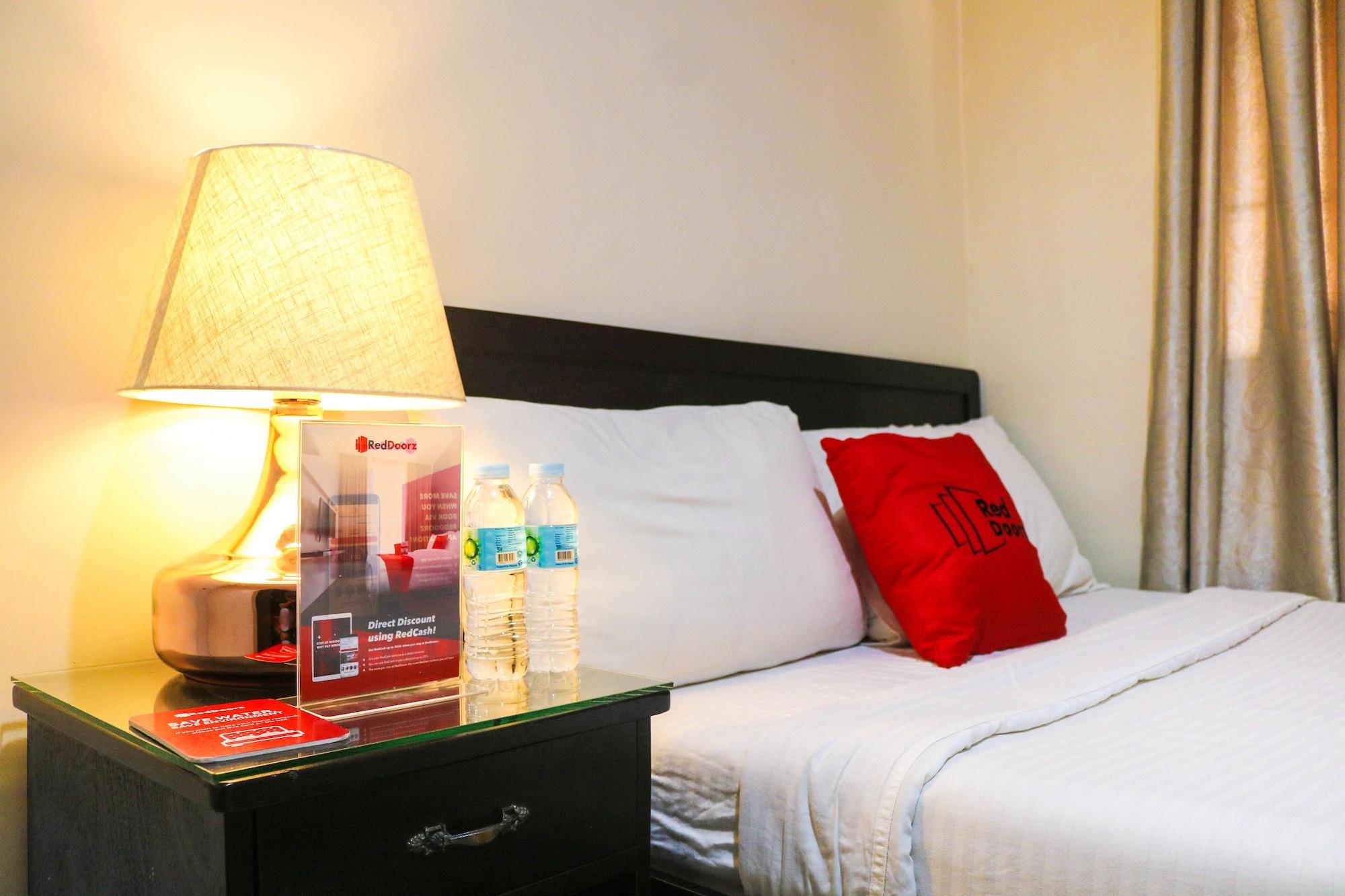 Habitación RedDoorz Plus @ Mabolo Cebu