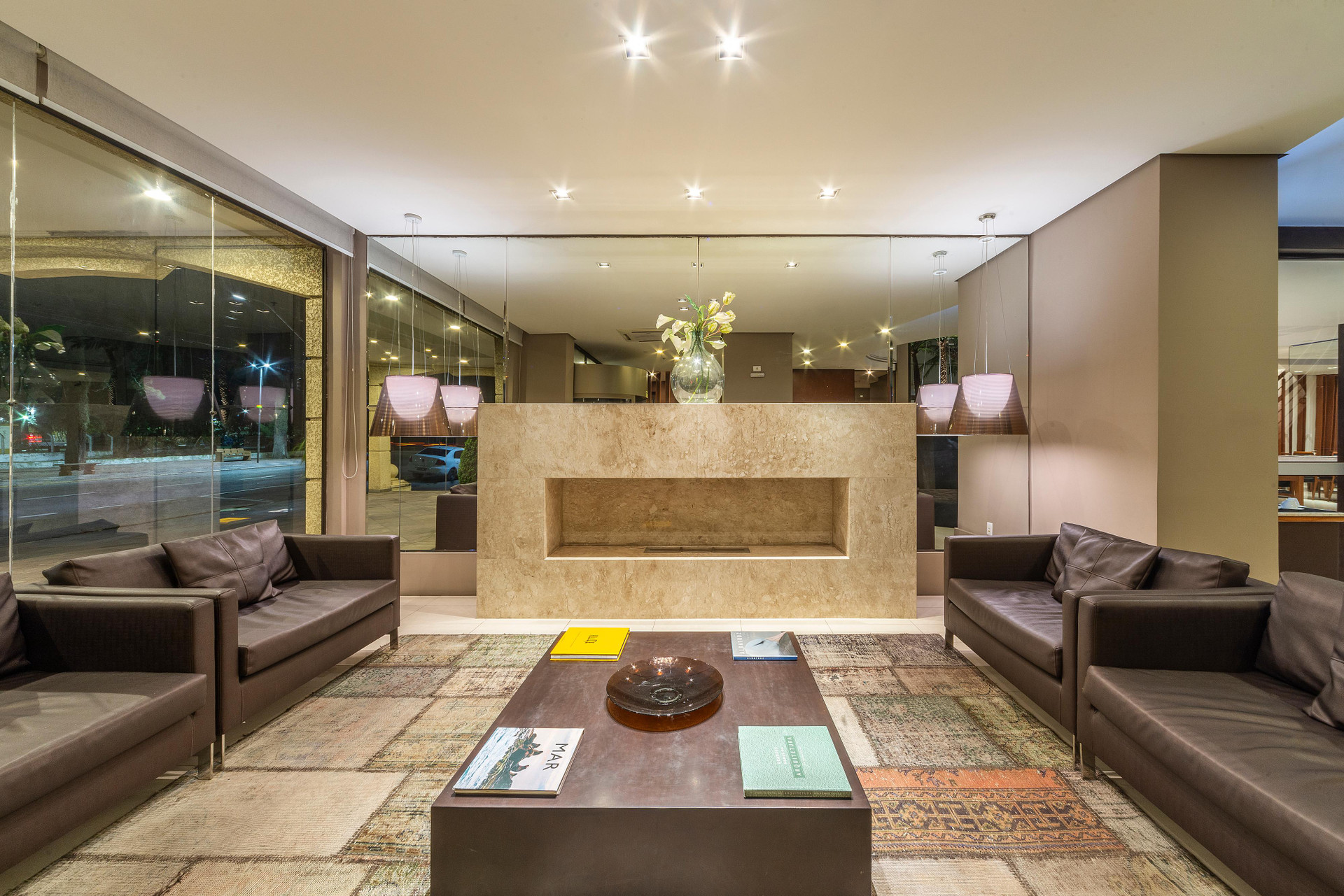 Vista Lobby Laghetto Villa Moura