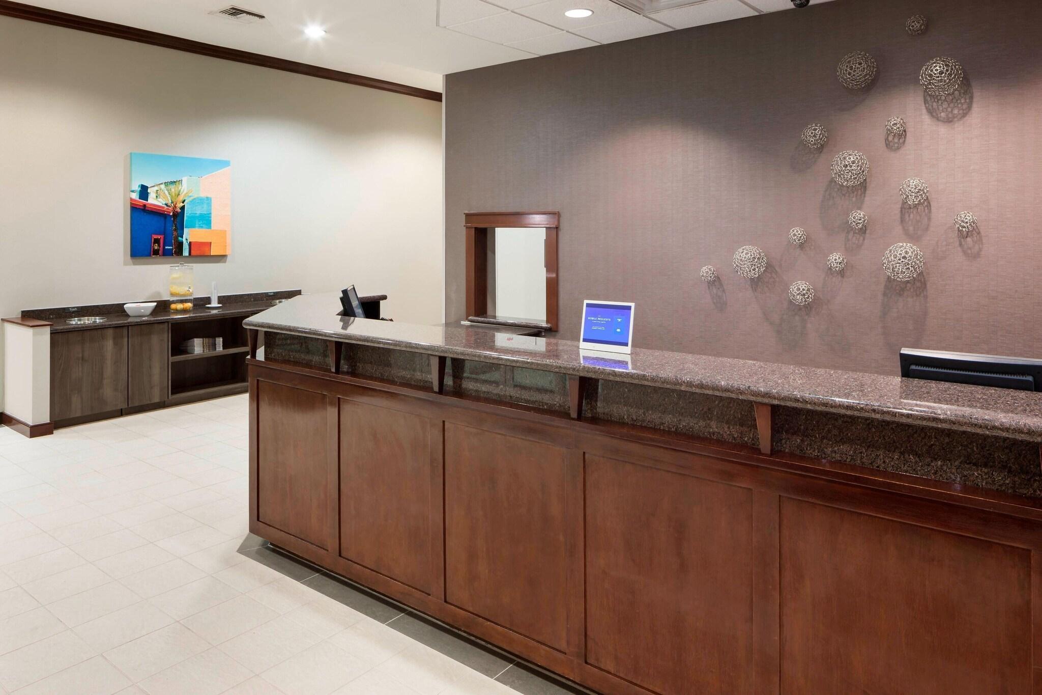 Vista Lobby Residence Inn by Marriott Tucson Airport