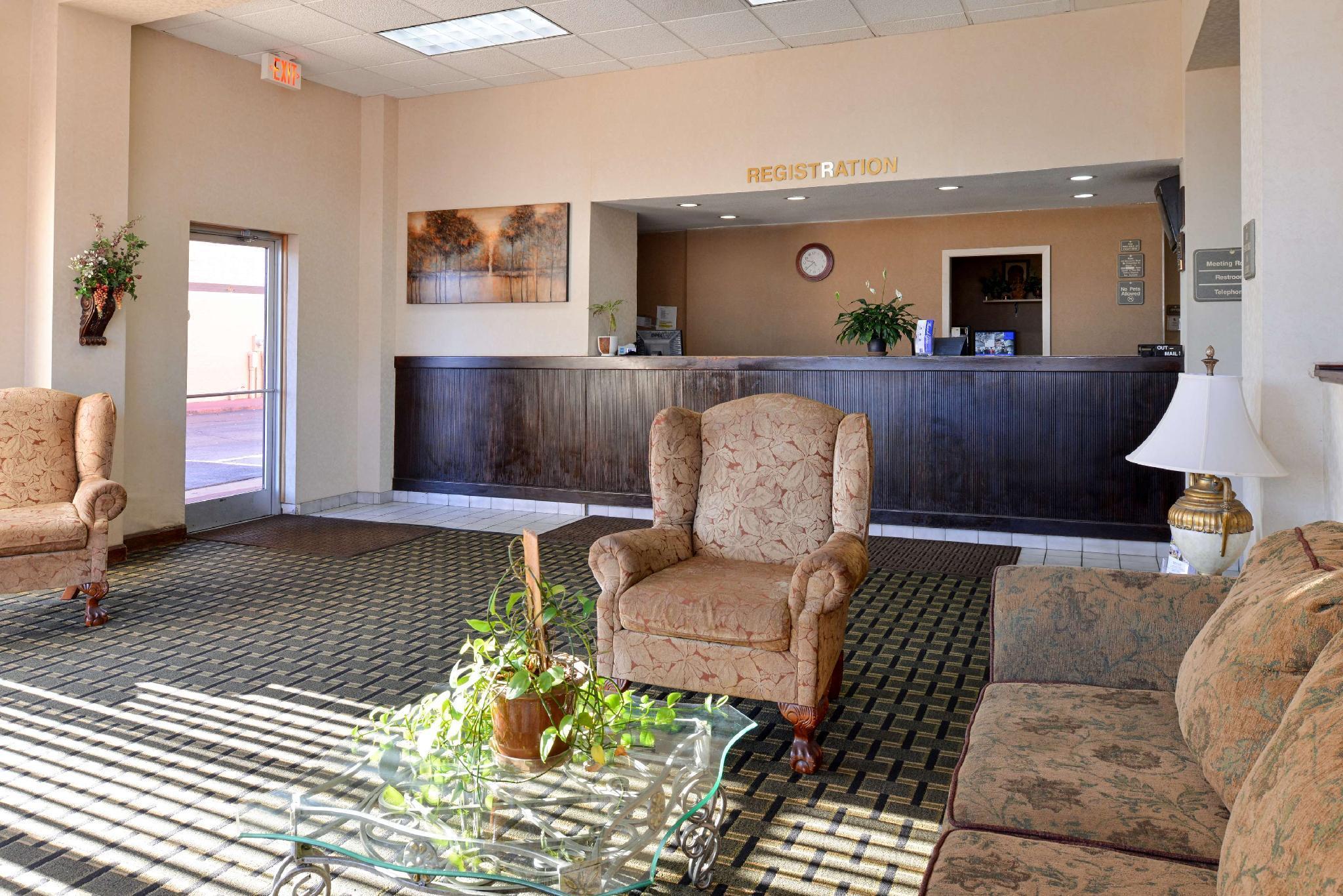 Vista Lobby Studio 6 Suites Memphis, TN – East Memphis