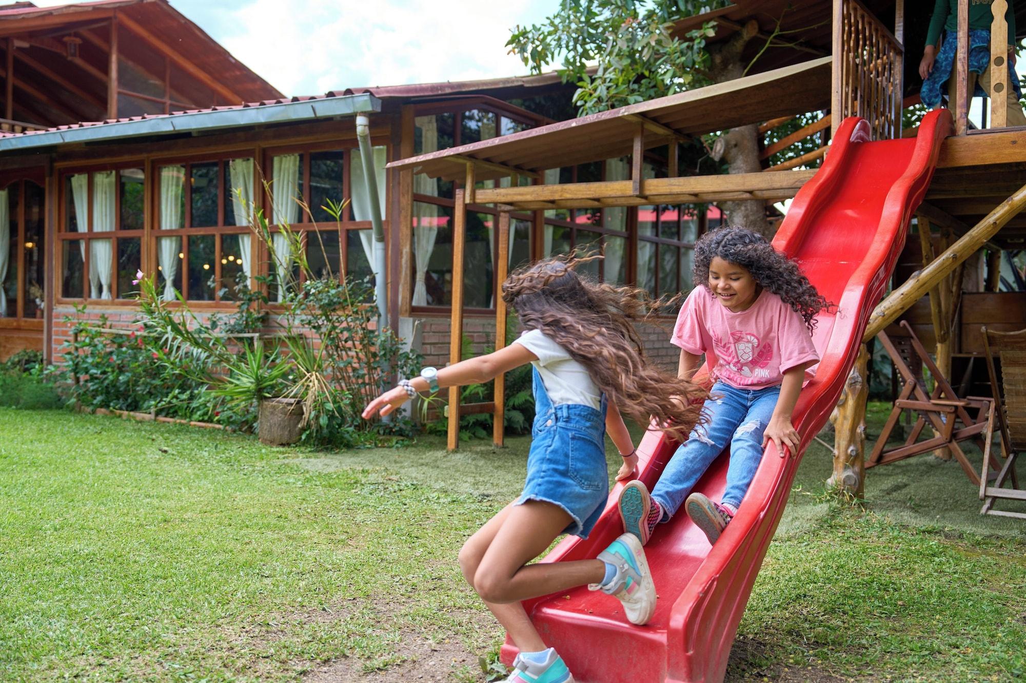 Instalaciones Recreativas Carolina Egg Gasthaus