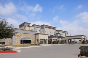 Alojamiento - Hilton Garden Inn San Marcos