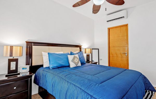 Ocean-view Condo With Pools, Roof Deck, Lounge, Private Balcony, & AC - Hoteles económicos en Nuevo Vallarta, Nayarit